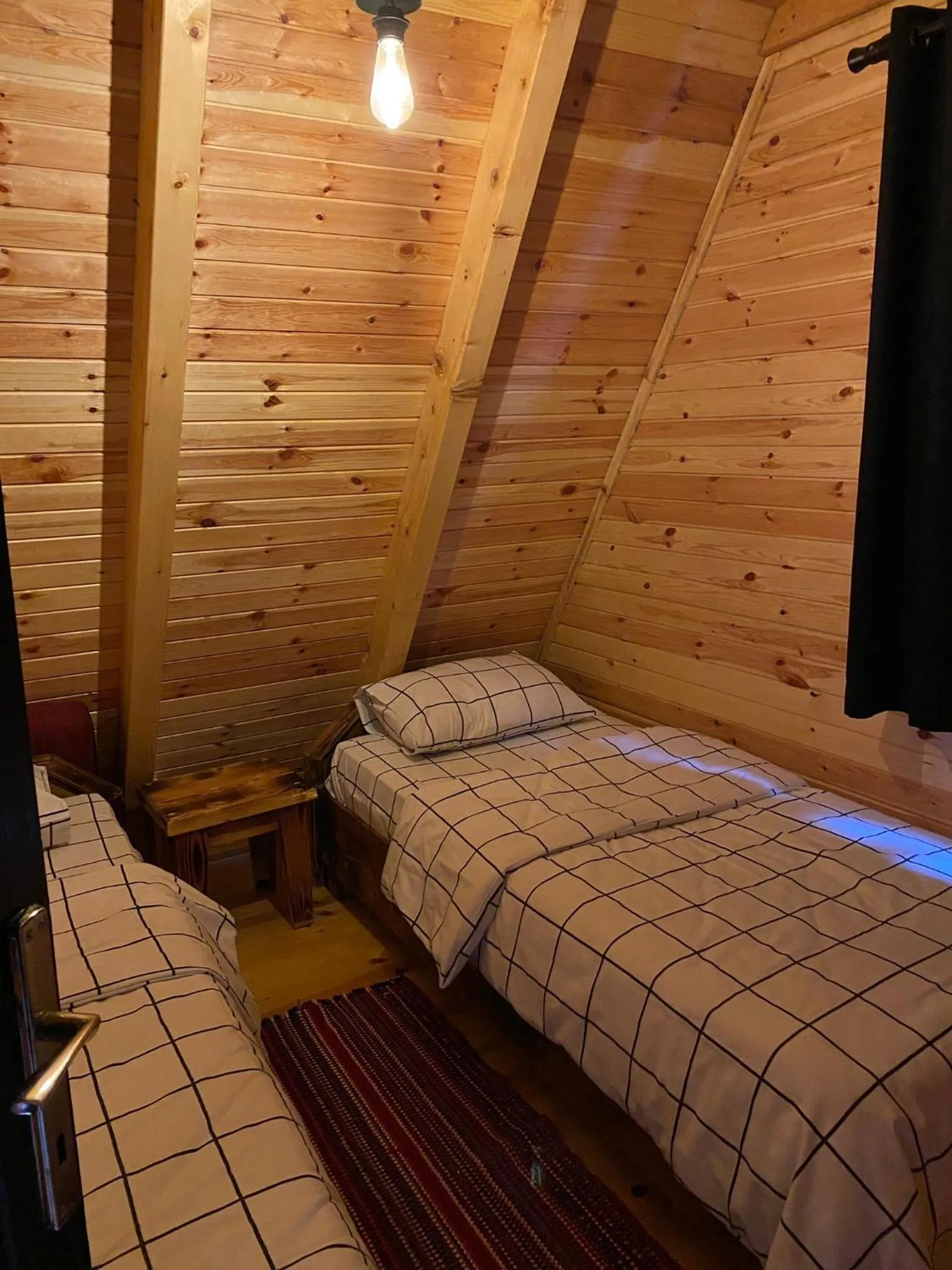 Bed in Sapanca Çağlayan Bungalow