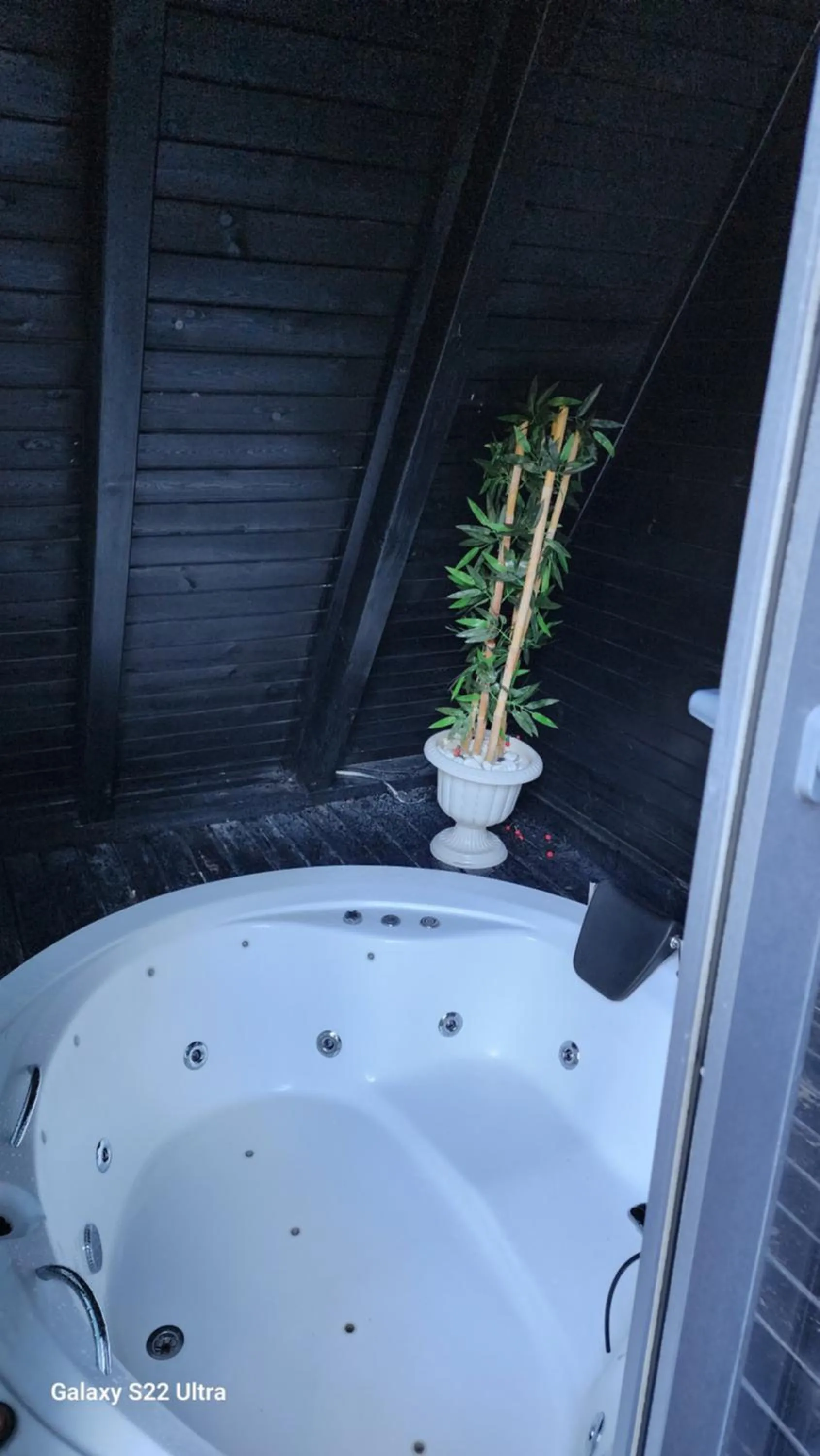 Hot Tub in Sapanca Çağlayan Bungalow