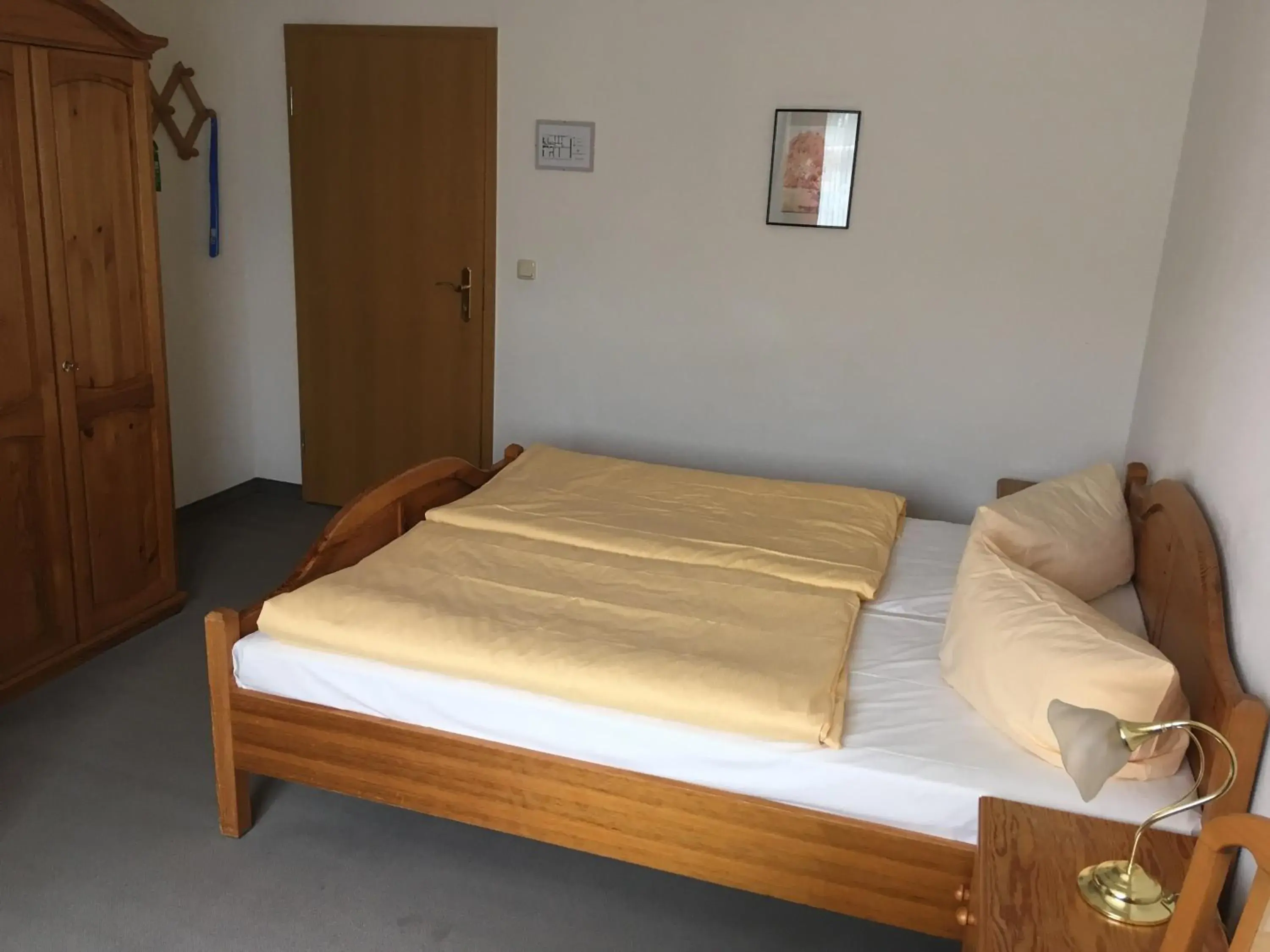 Standard Double Room in Stadtsee-Pension Templin Standard Double Room in Stadtsee-Pension Templin