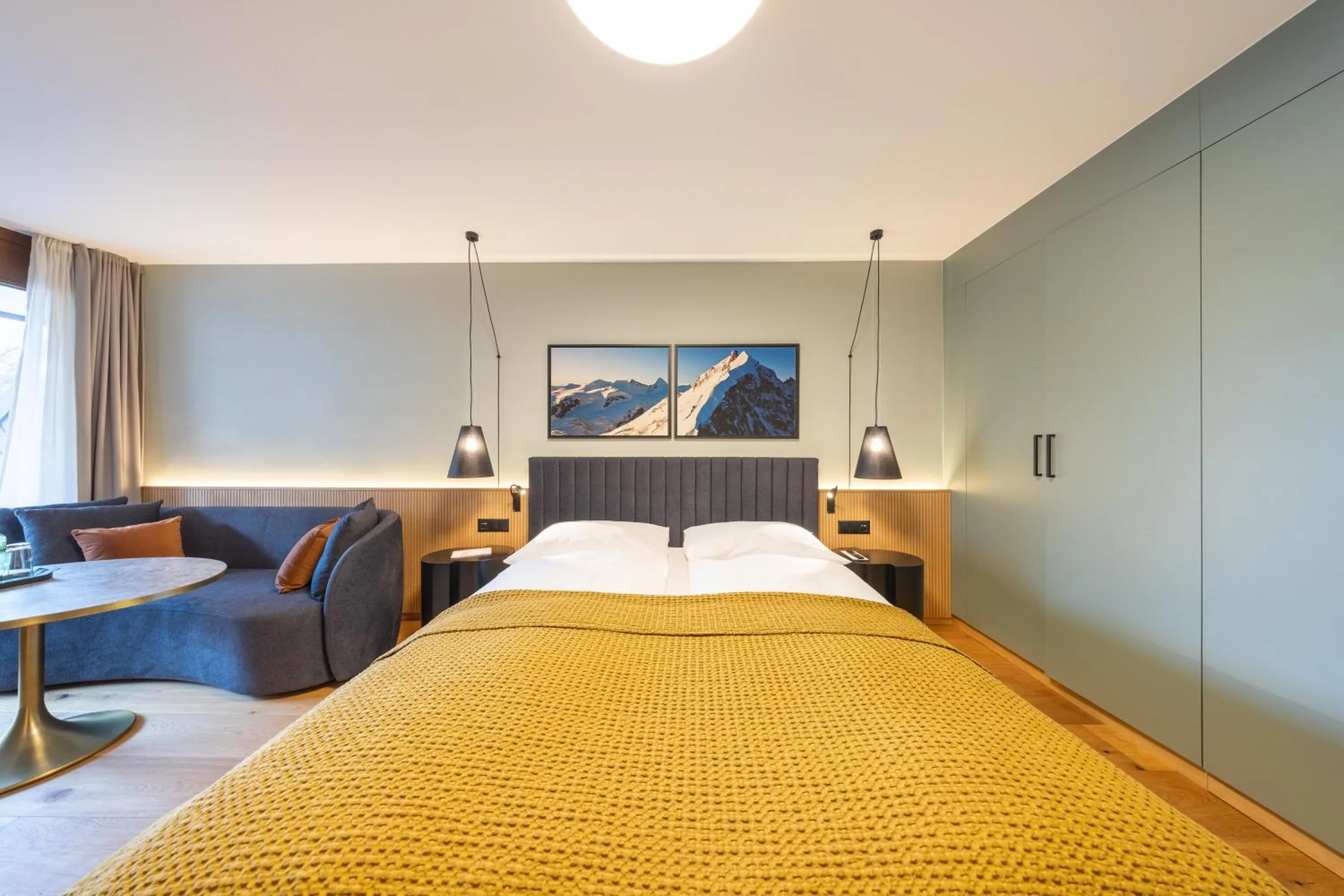 Bed in Hotel Rosatsch