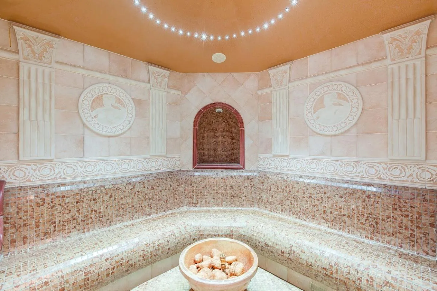 Steam room in Hotel Rosatsch