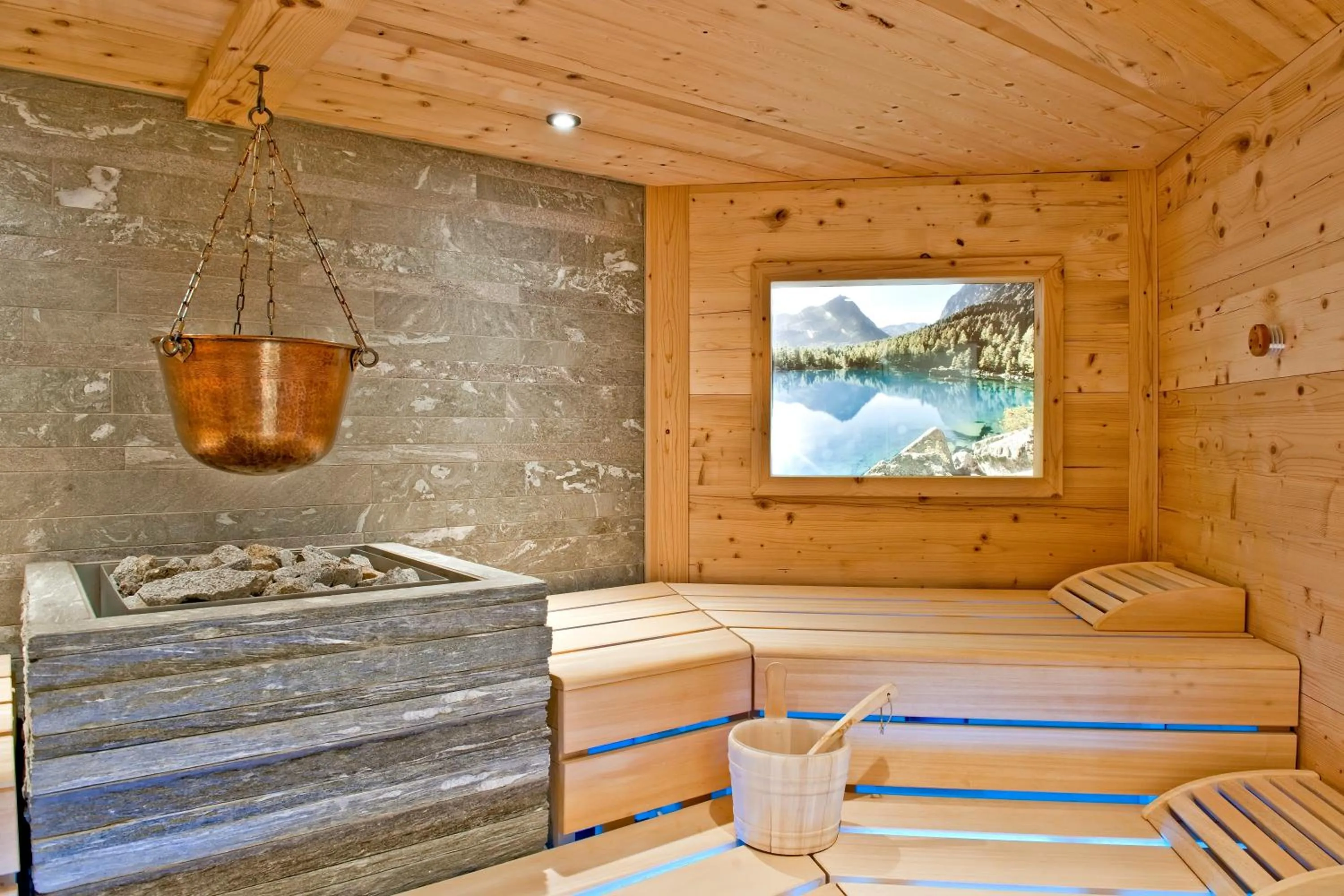 Spa and wellness centre/facilities, Bed in Hotel Rosatsch