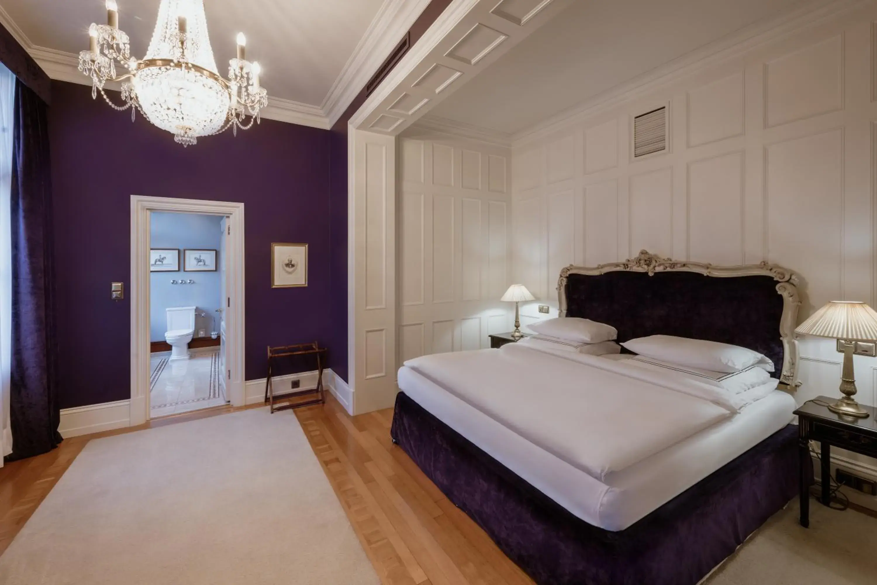 Photo of the whole room, Bed in Schlosshotel Berlin Photo of the whole room, Bed in Schlosshotel Berlin