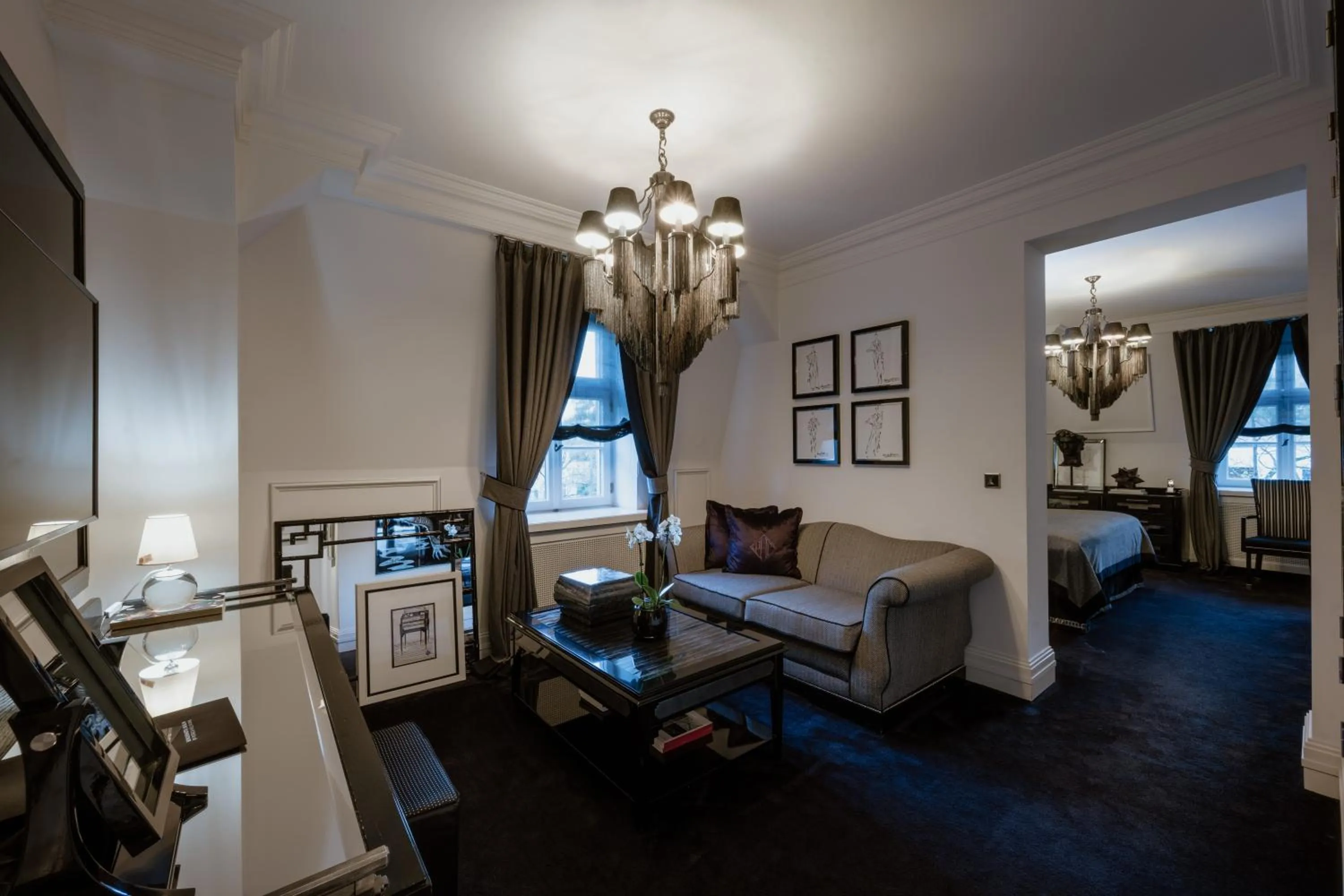 TV and multimedia, Bed in Schlosshotel Berlin