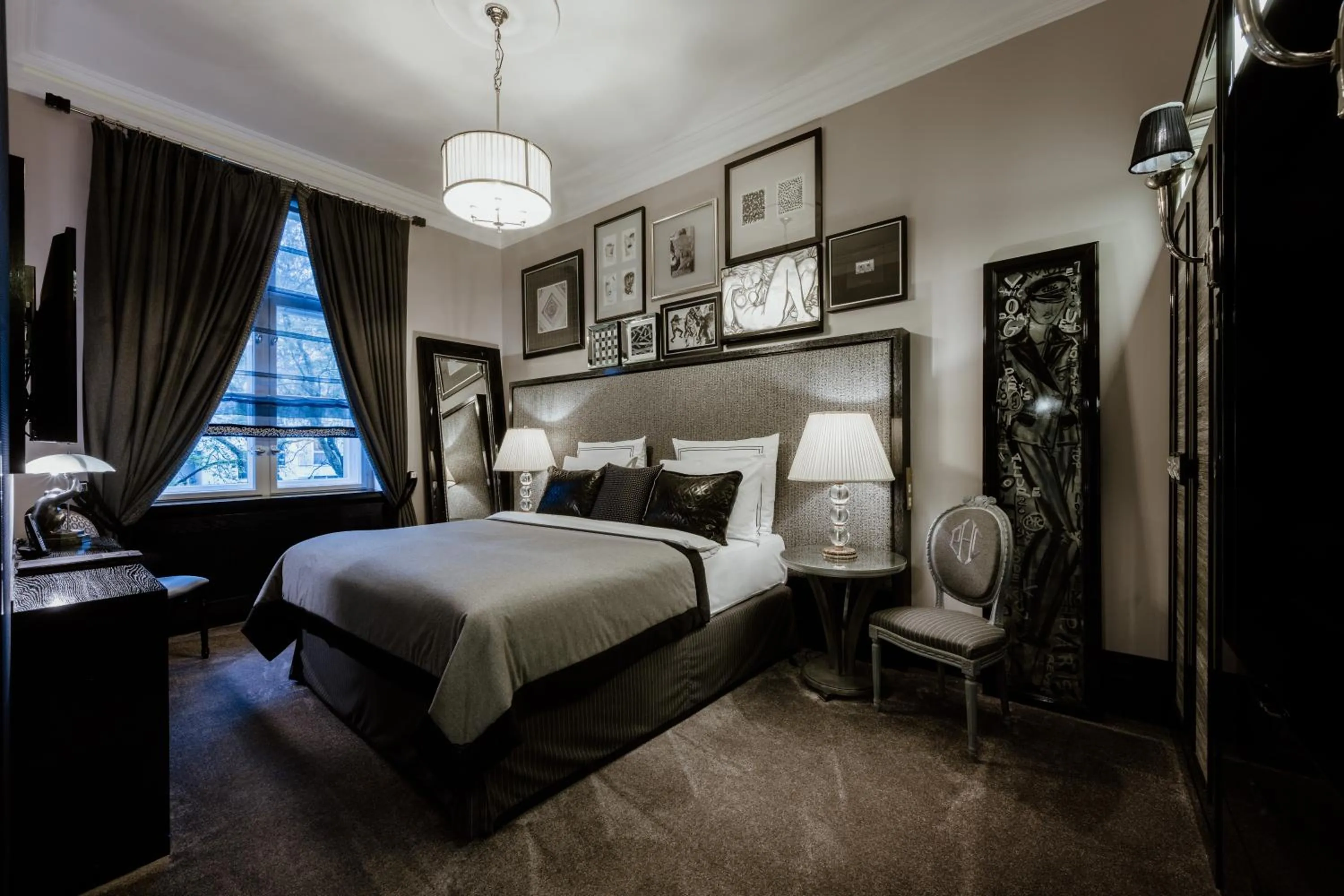 TV and multimedia, Bed in Schlosshotel Berlin