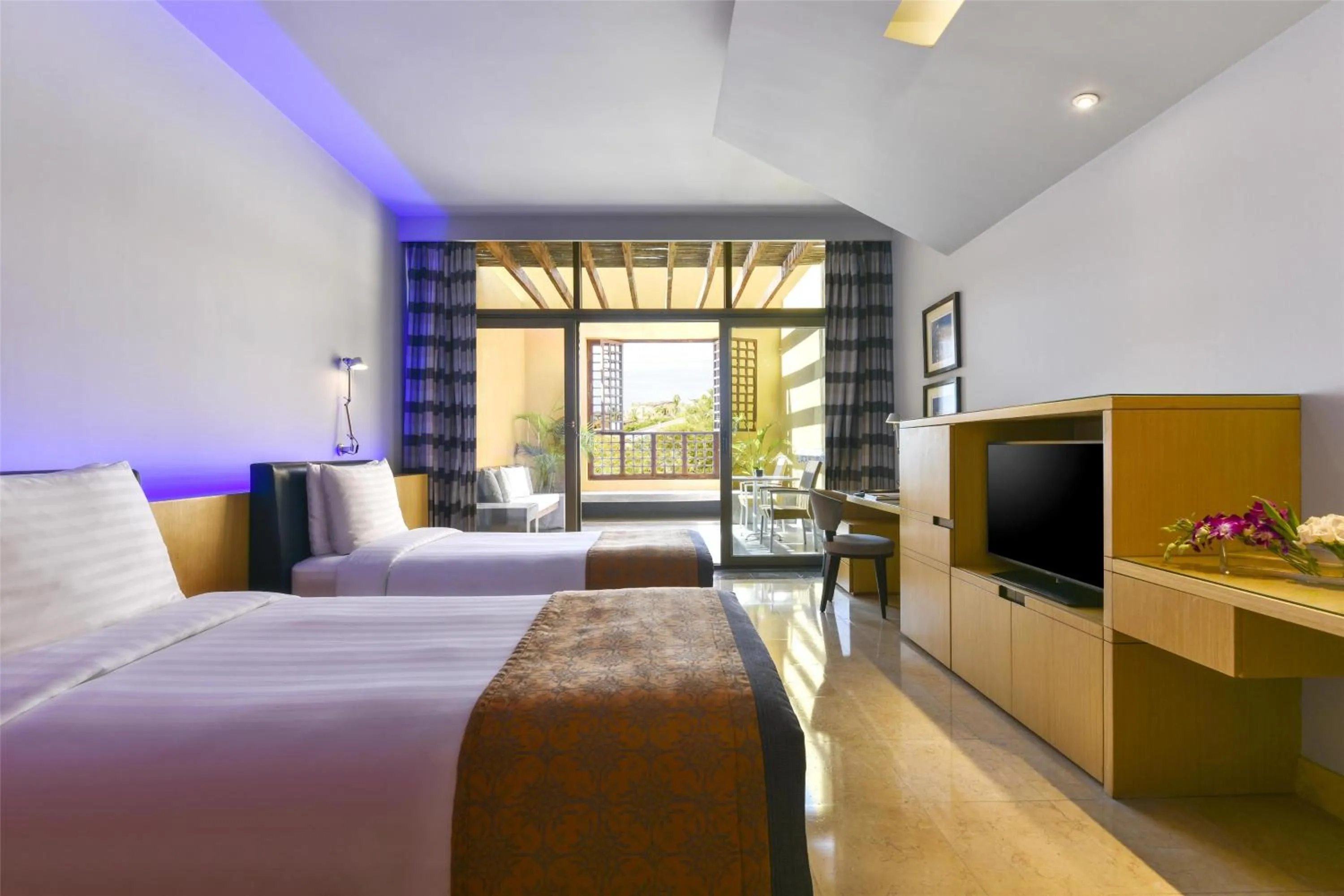 Bedroom, Bed in Kempinski Hotel Ishtar Dead Sea