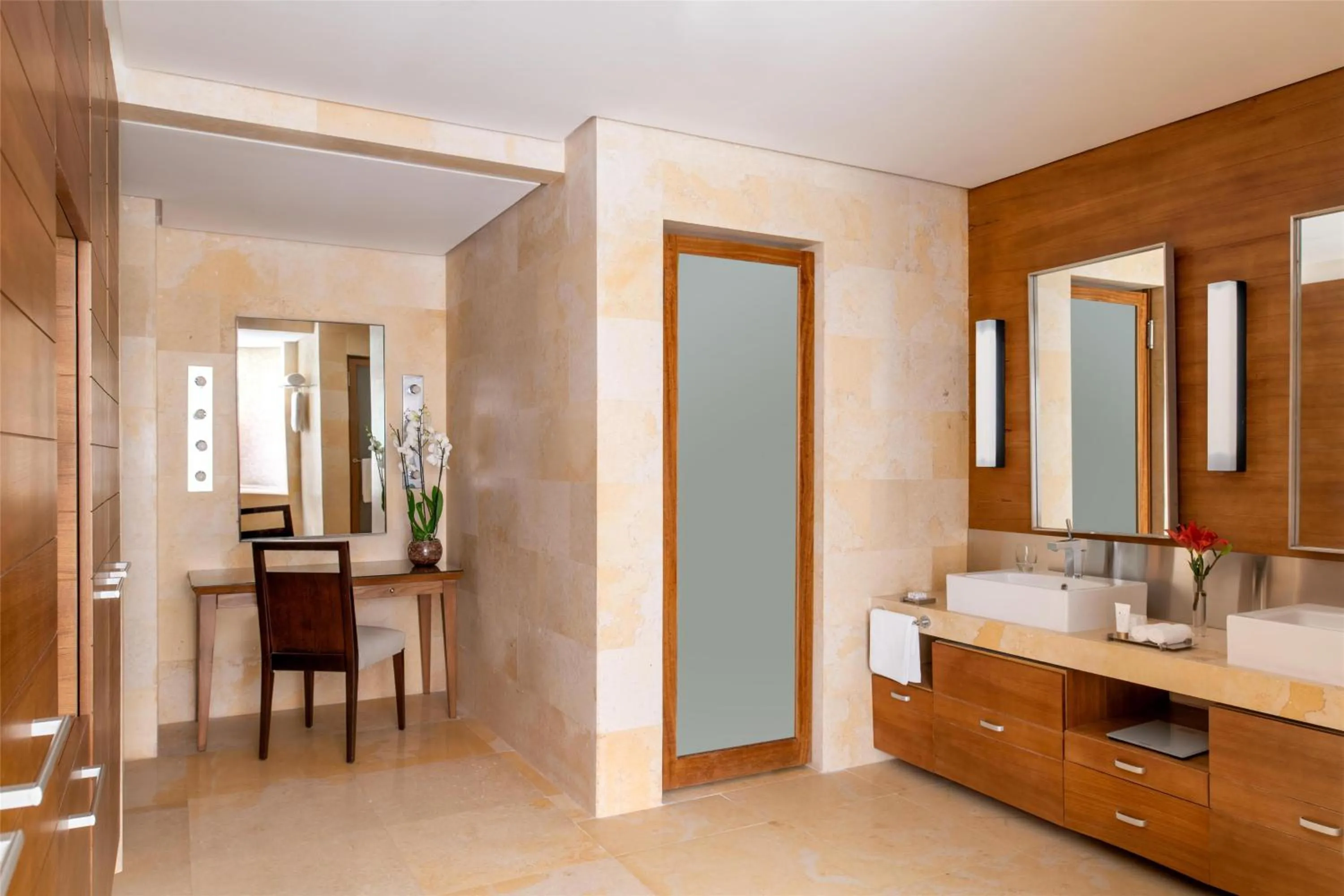 Photo of the whole room in Kempinski Hotel Ishtar Dead Sea