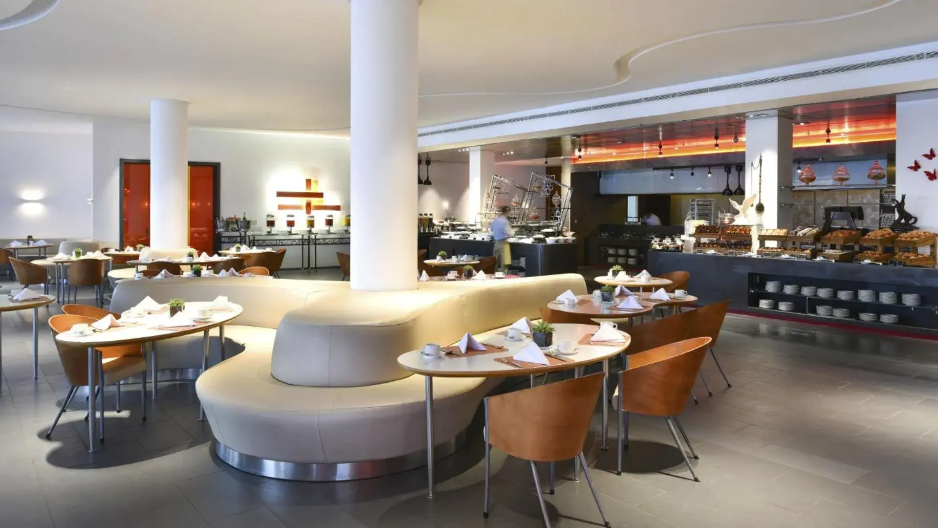 Restaurant/places to eat in Kempinski Hotel Ishtar Dead Sea Restaurant/places to eat in Kempinski Hotel Ishtar Dead Sea