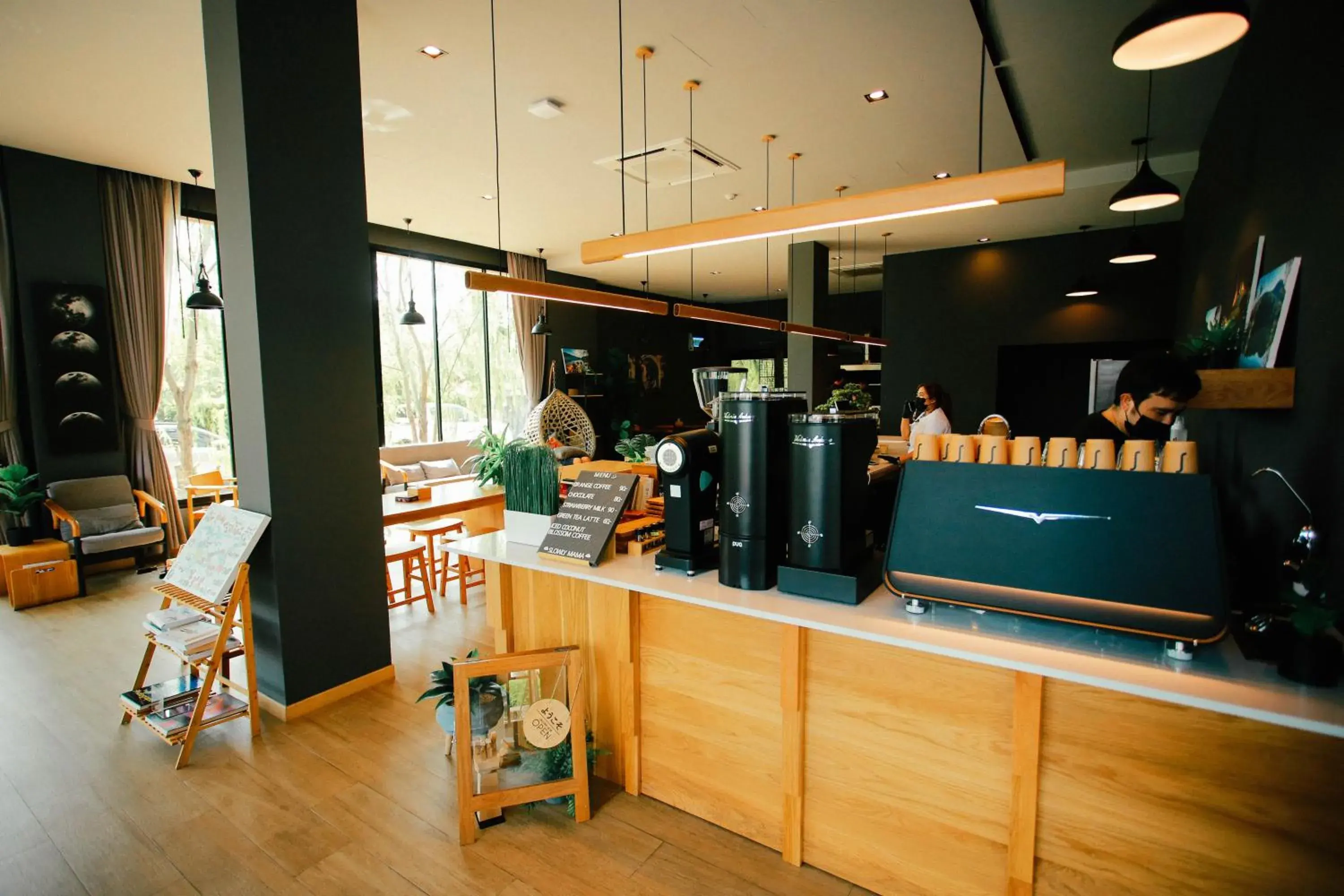 Restaurant/places to eat in bliQ Hotel Chanthaburi Restaurant/places to eat in bliQ Hotel Chanthaburi