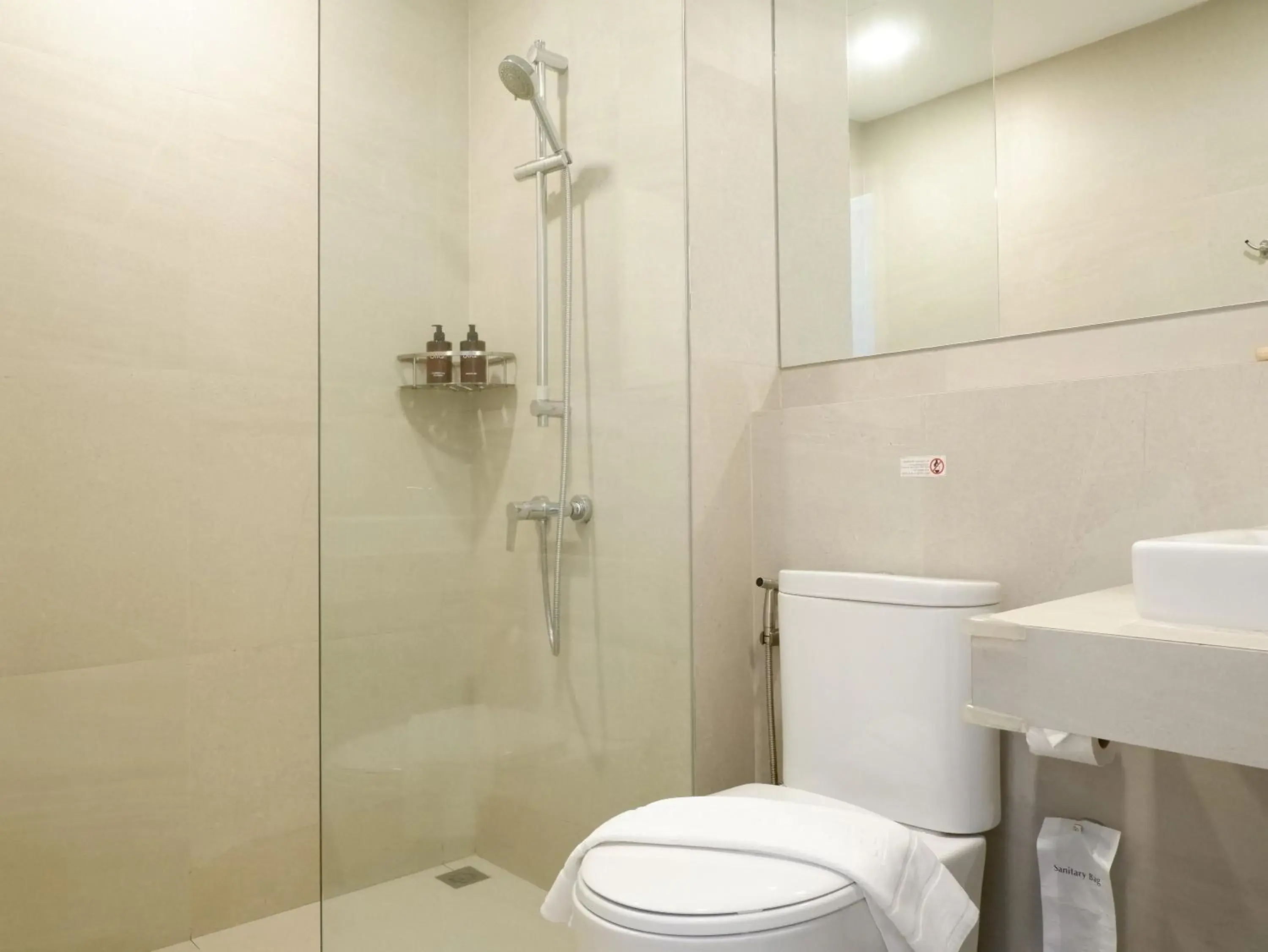 Bathroom in bliQ Hotel Chanthaburi Bathroom in bliQ Hotel Chanthaburi