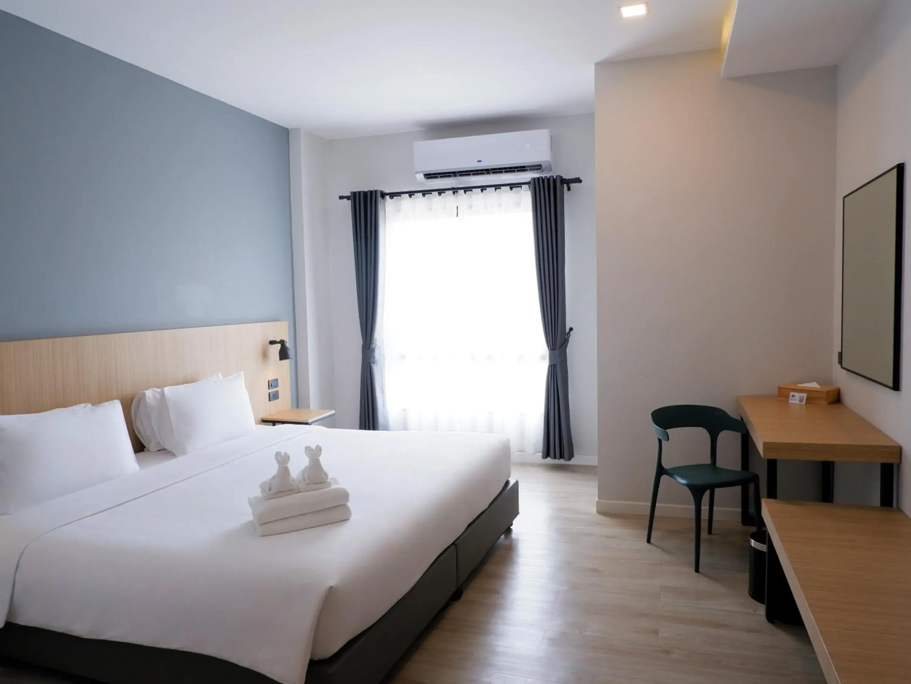 Guests, Bed in bliQ Hotel Chanthaburi Guests, Bed in bliQ Hotel Chanthaburi