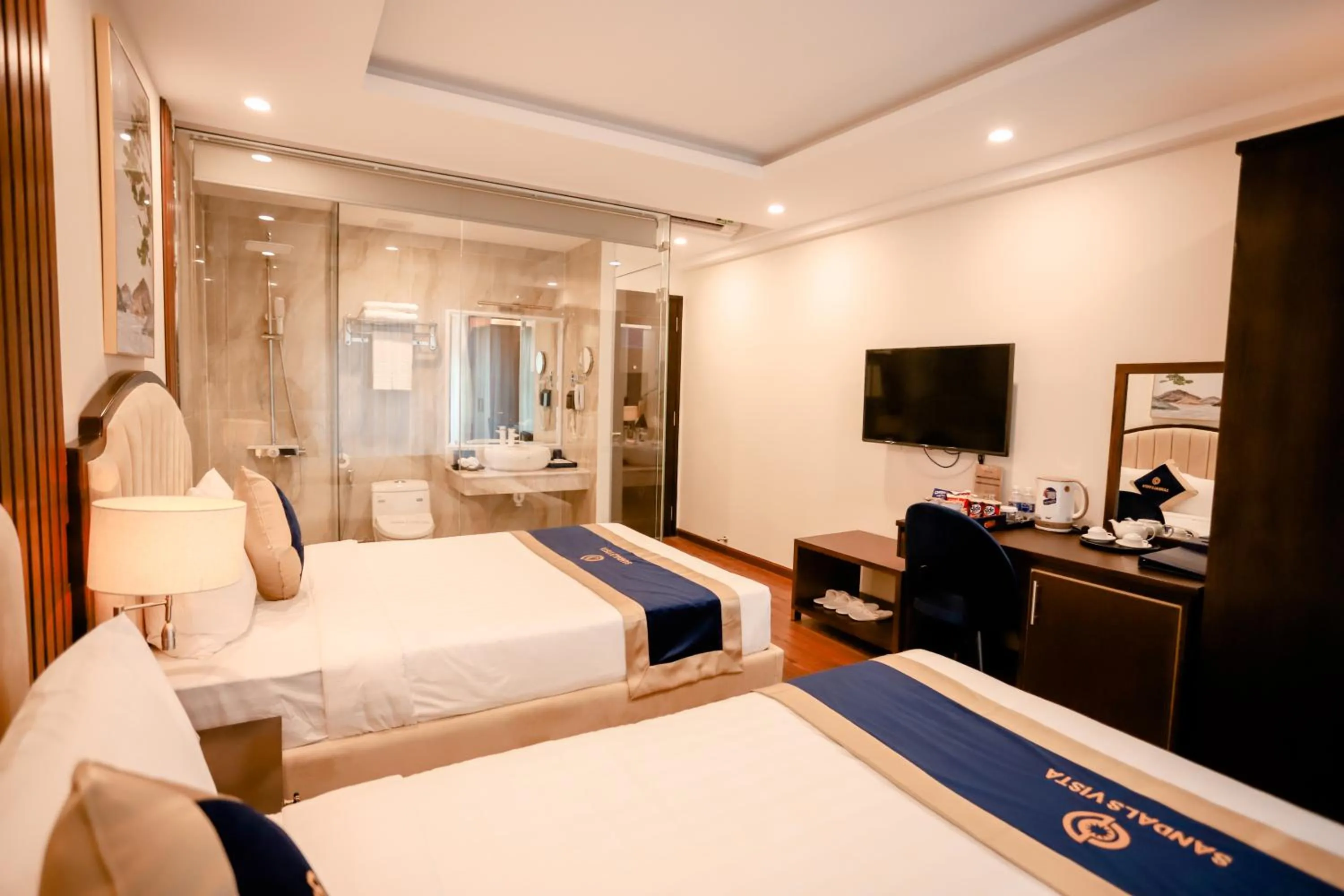 Bedroom, Bed in Sandals Vista Hotel