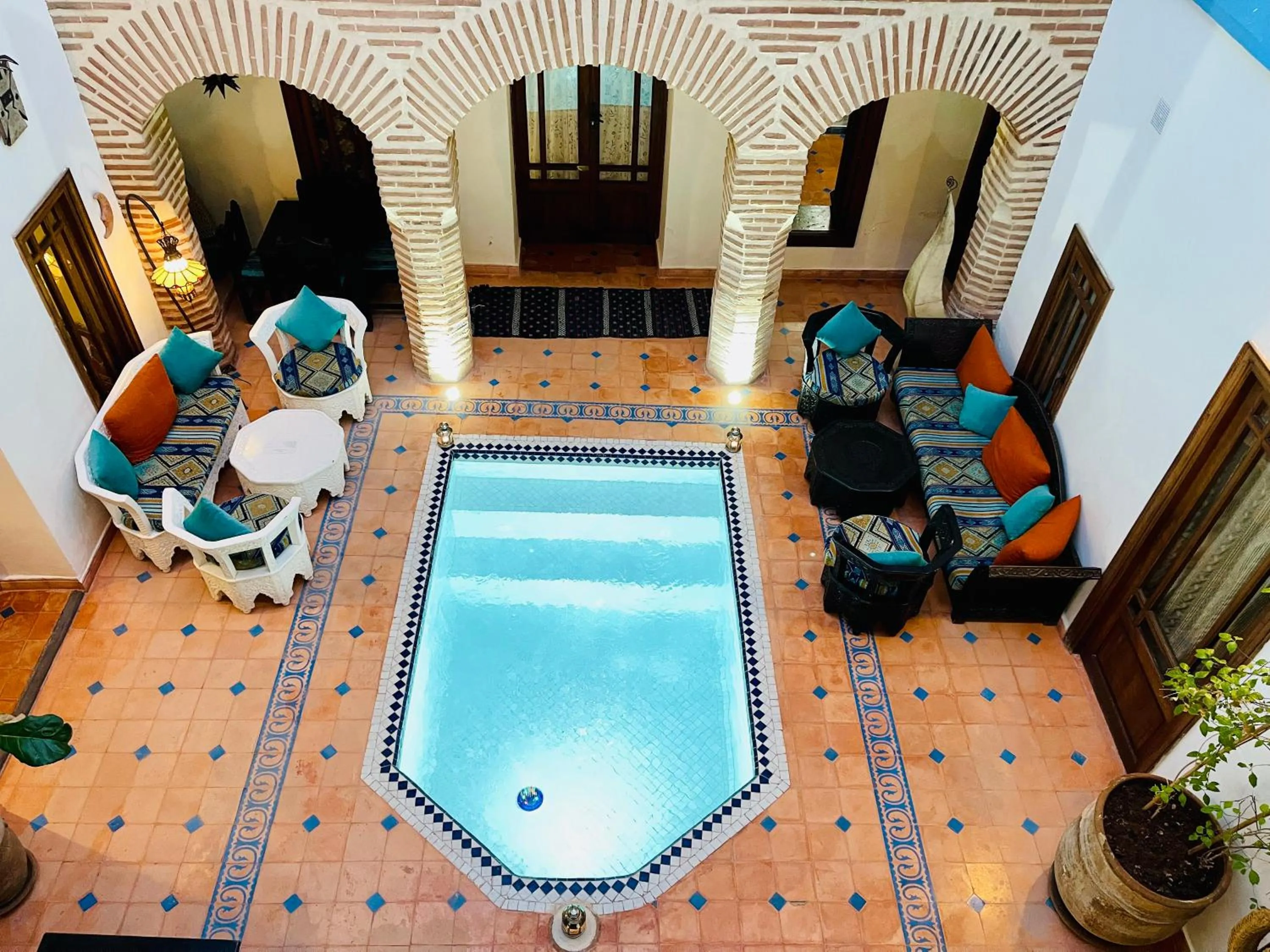 Property building in Riad Zarka By La Siredrah