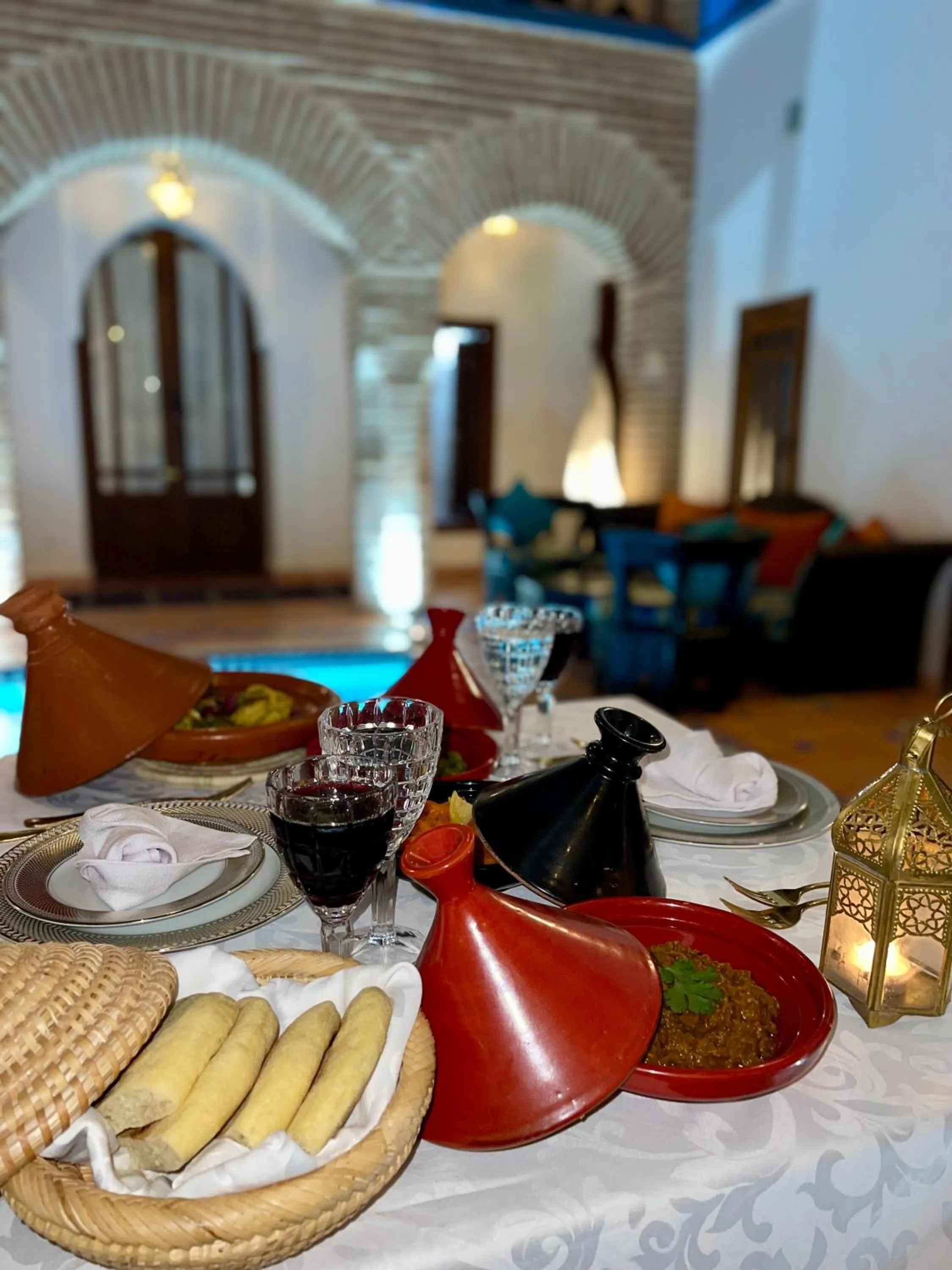 Dining area in Riad Zarka By La Siredrah