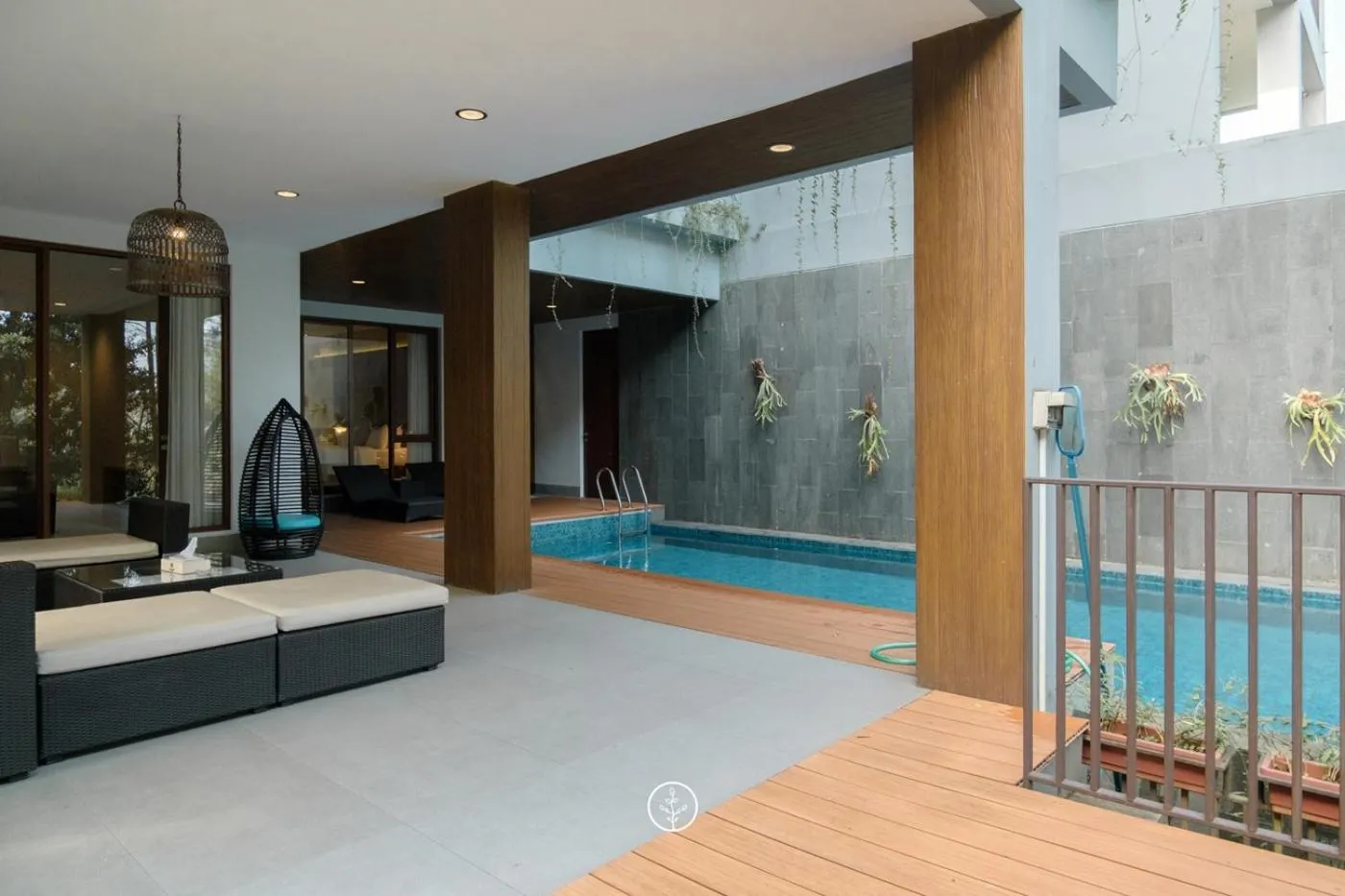 Swimming pool in Asmaya Hill View Villa 7 bedrooms with a private swimming pool and billiard table