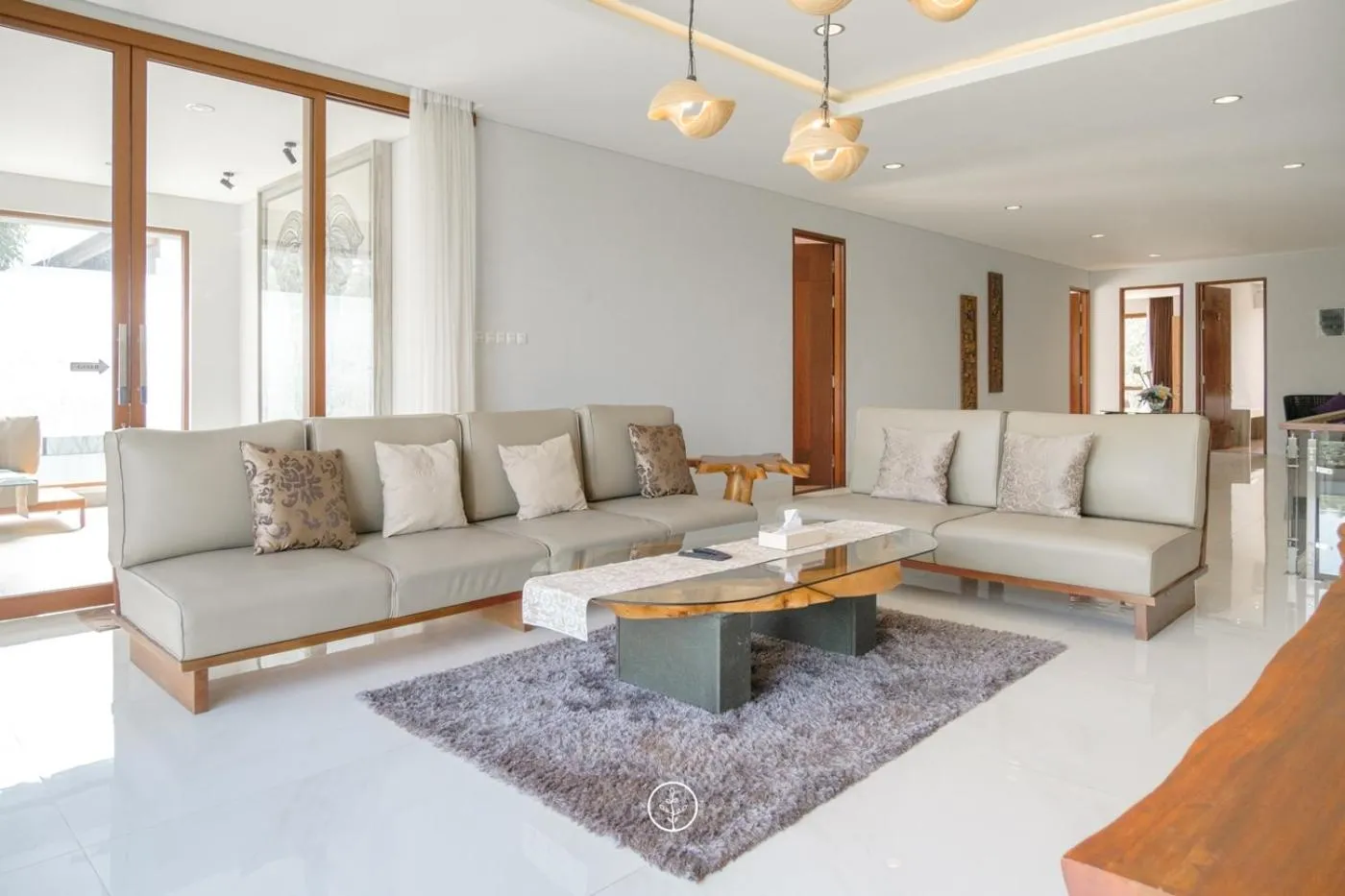 Living room in Asmaya Hill View Villa 7 bedrooms with a private swimming pool and billiard table