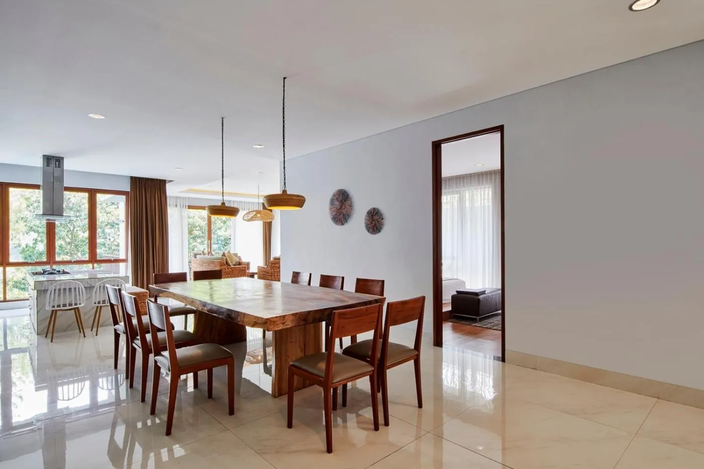Dining area in Asmaya Hill View Villa 7 bedrooms with a private swimming pool and billiard table