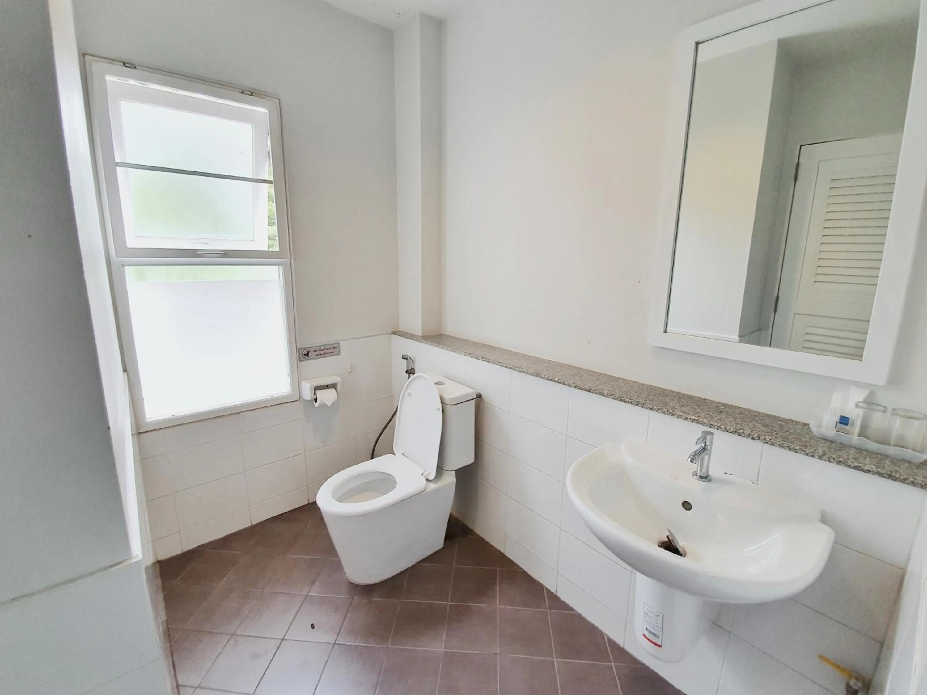 Toilet in Orchid Surin