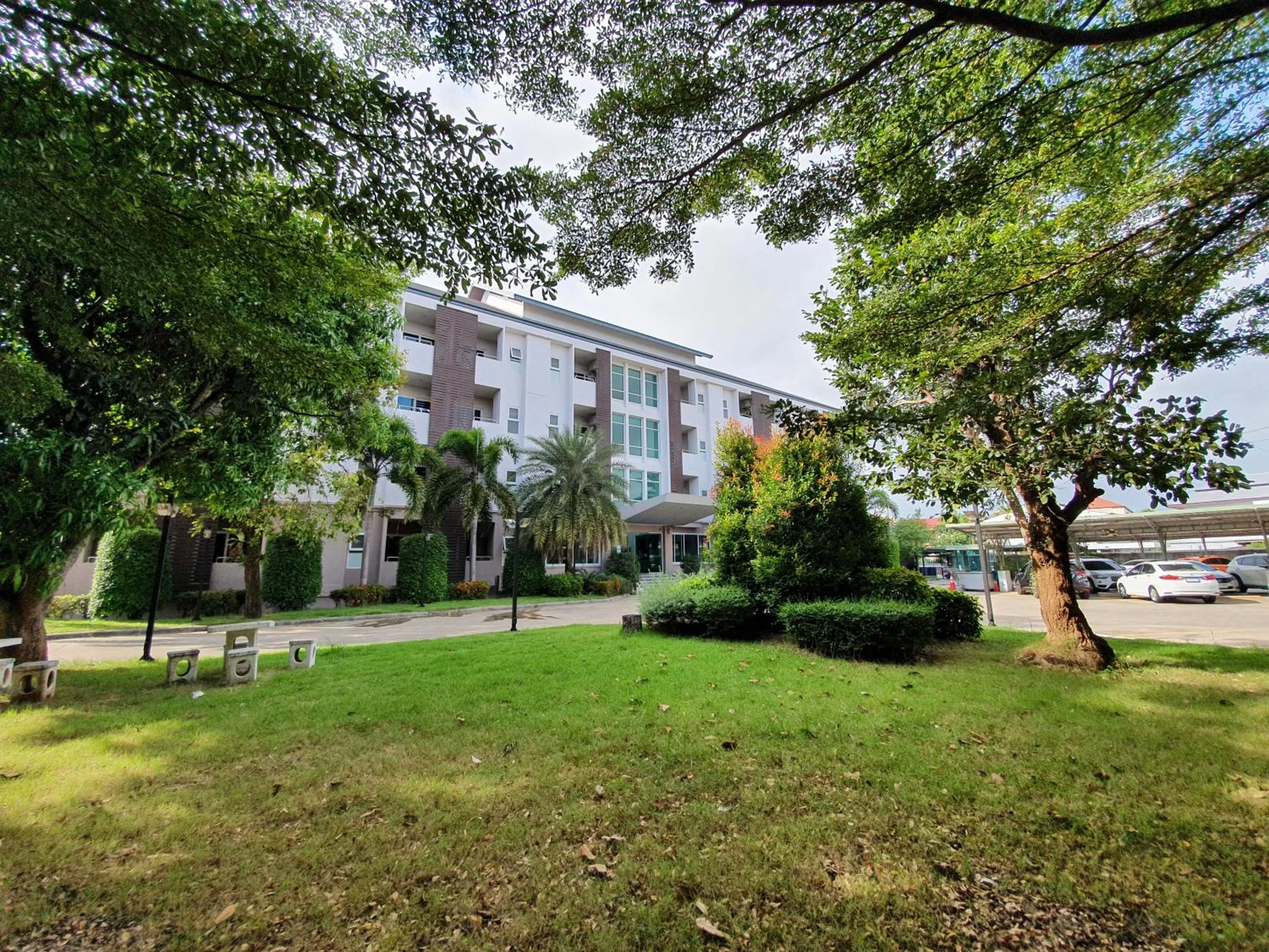 Property building in Orchid Surin