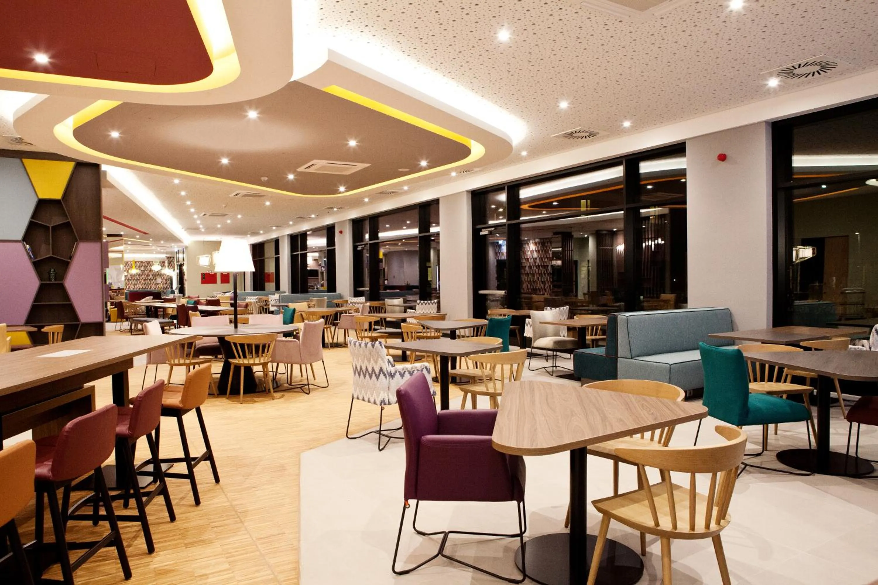 Restaurant/places to eat in Hampton by Hilton Munich Airport South