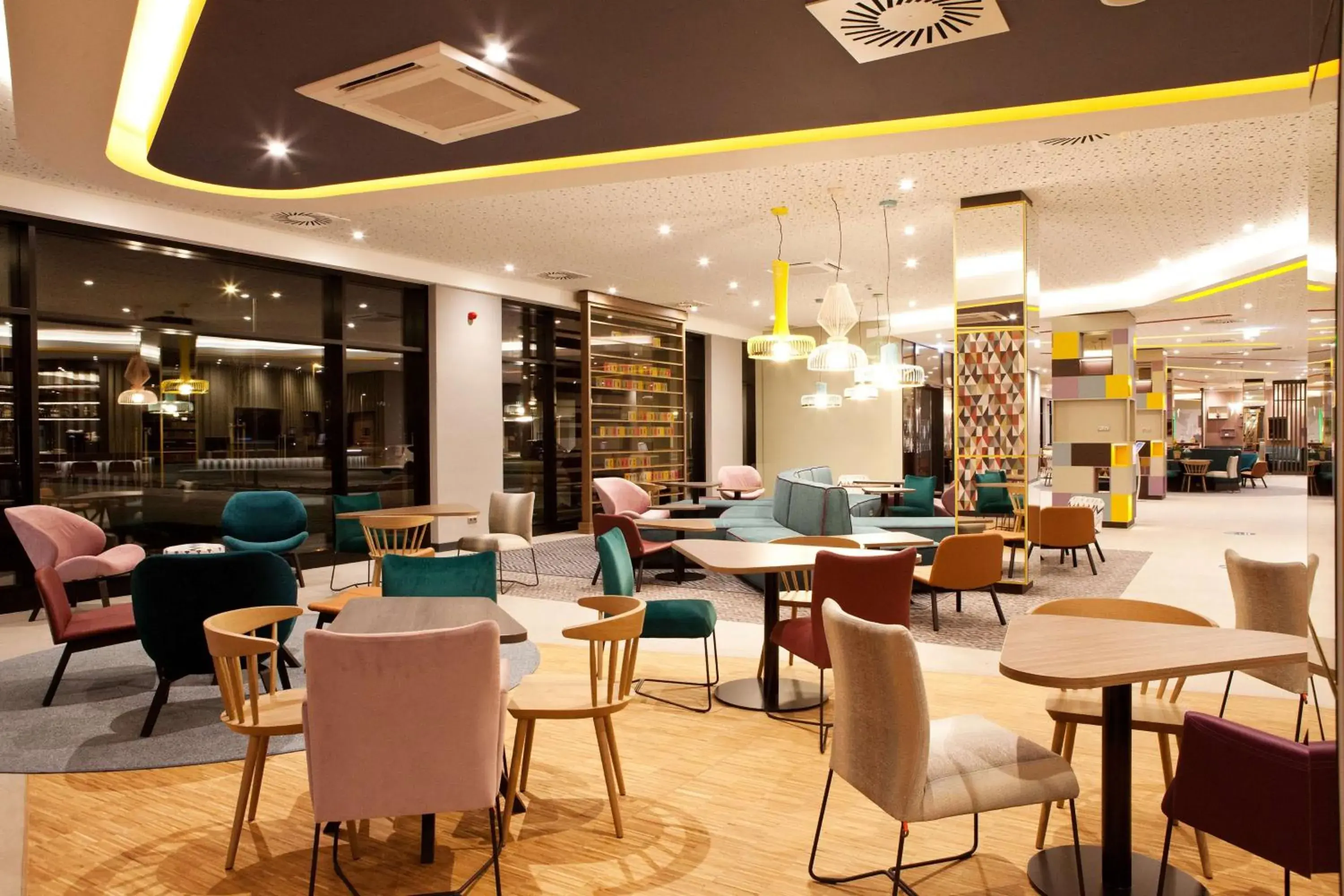 Restaurant/places to eat in Hampton by Hilton Munich Airport South Restaurant/places to eat in Hampton by Hilton Munich Airport South