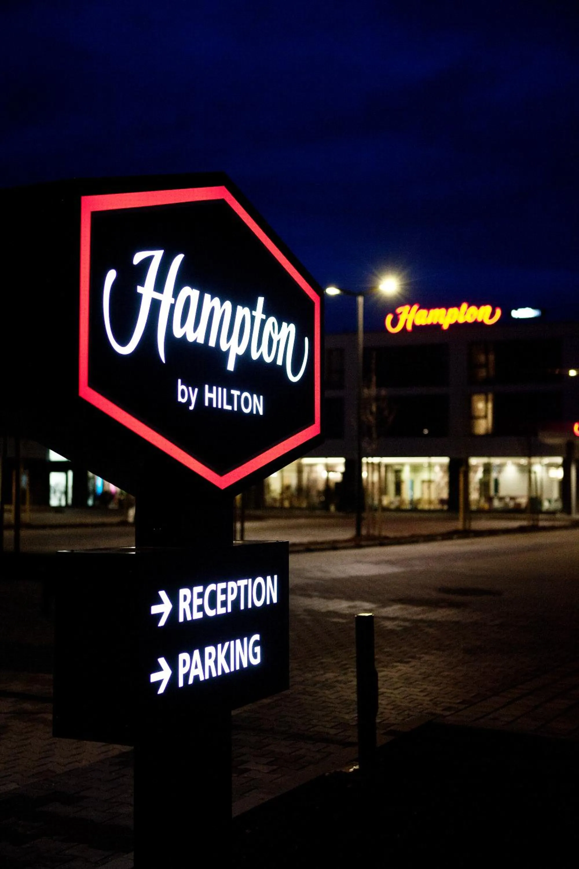 Night in Hampton by Hilton Munich Airport South