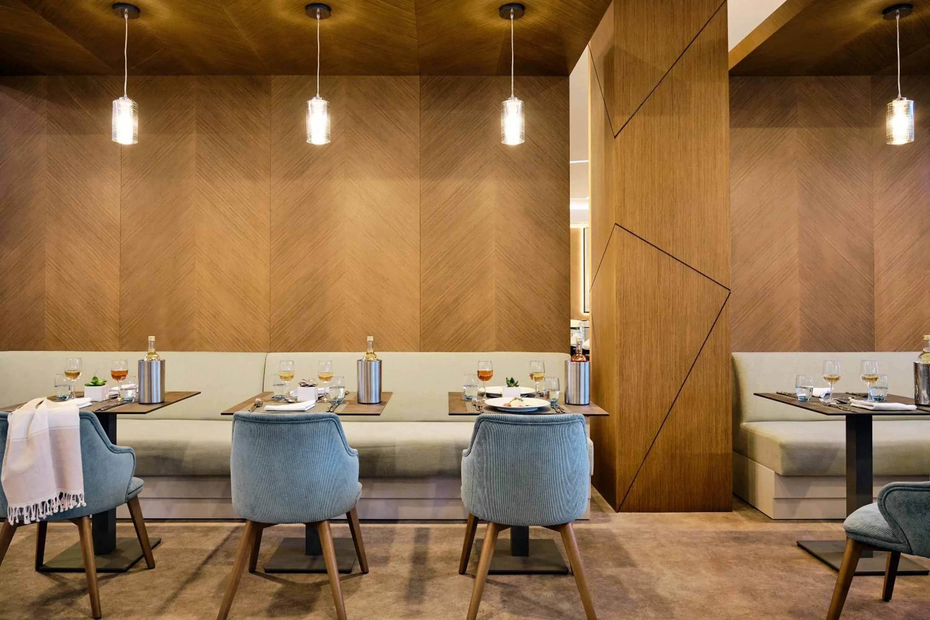 Restaurant/places to eat in ROBINSON Cyprus