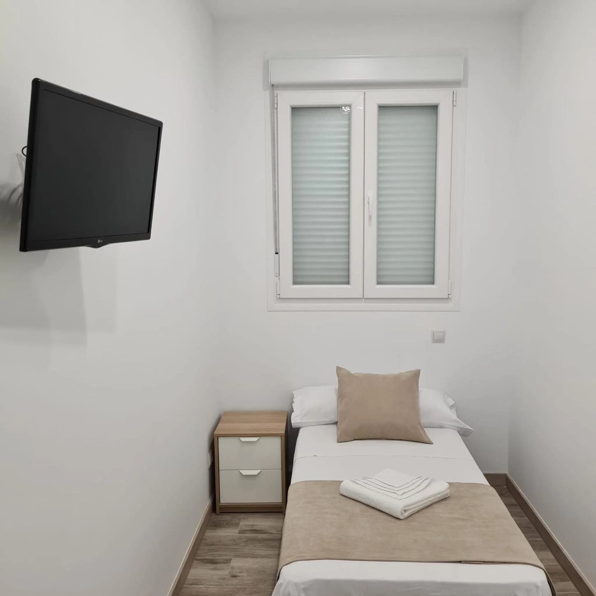 Bed in Hostal Las Fronteras