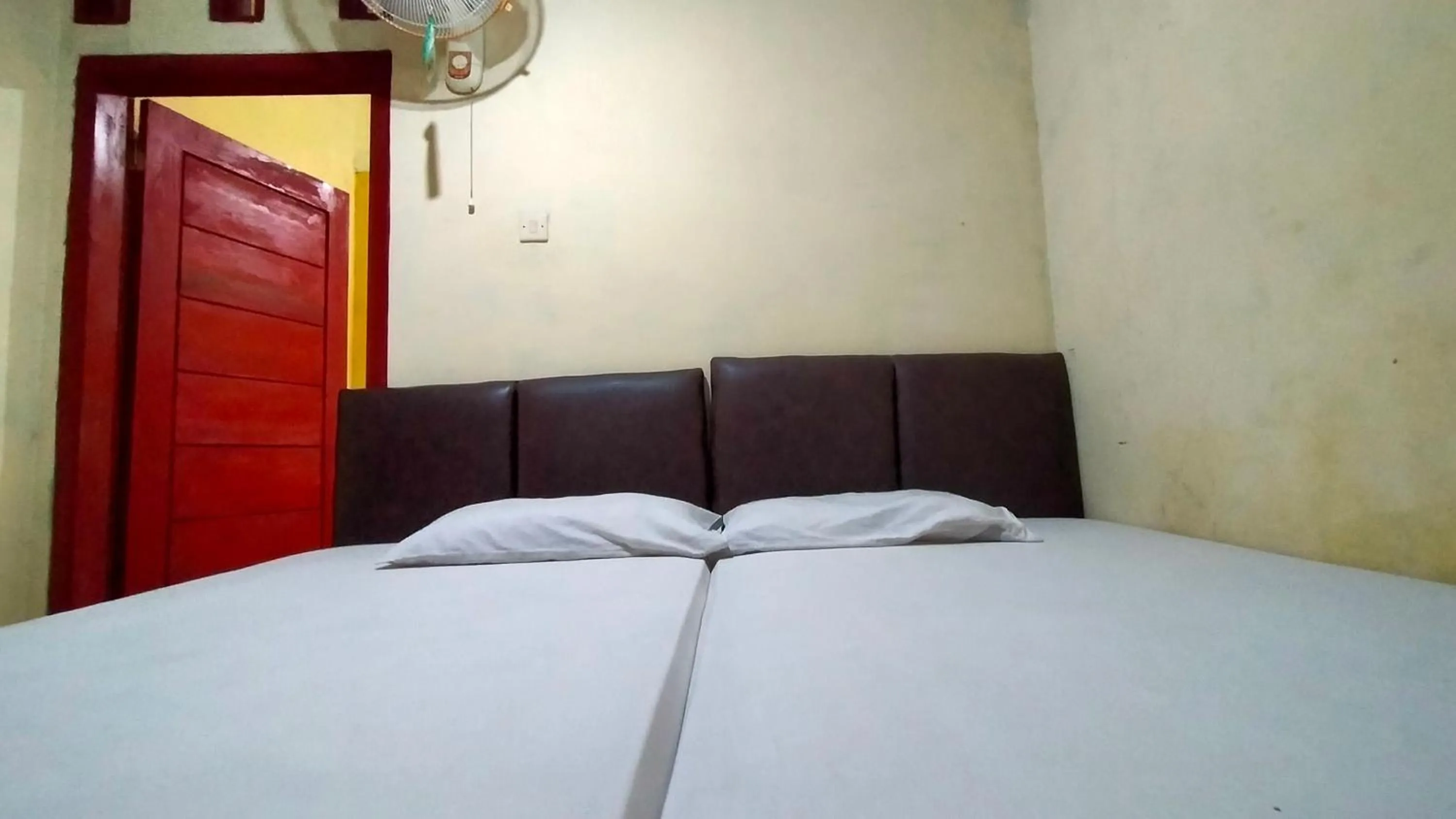 Patio, Bed in Aqsa Guest House Banjarsari