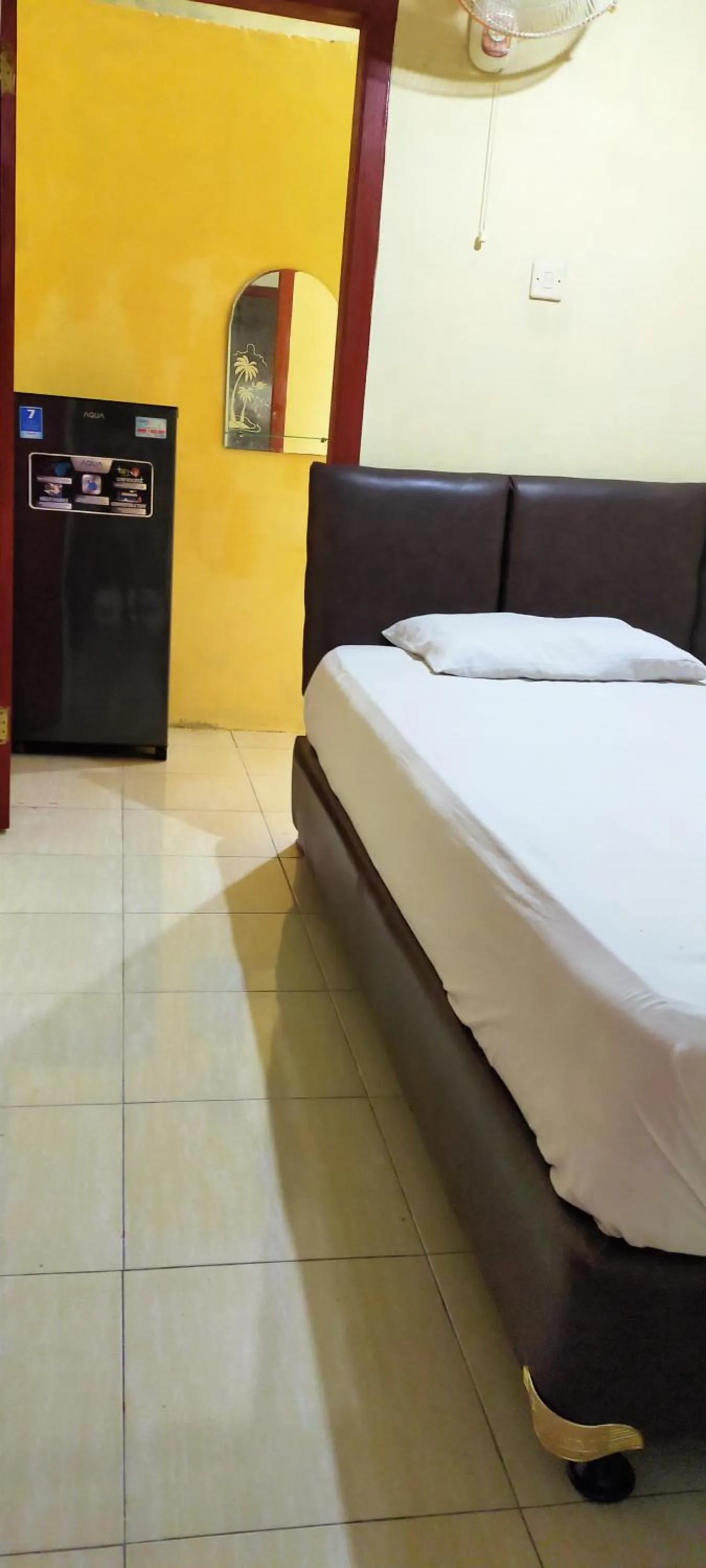 Staff, Bed in Aqsa Guest House Banjarsari