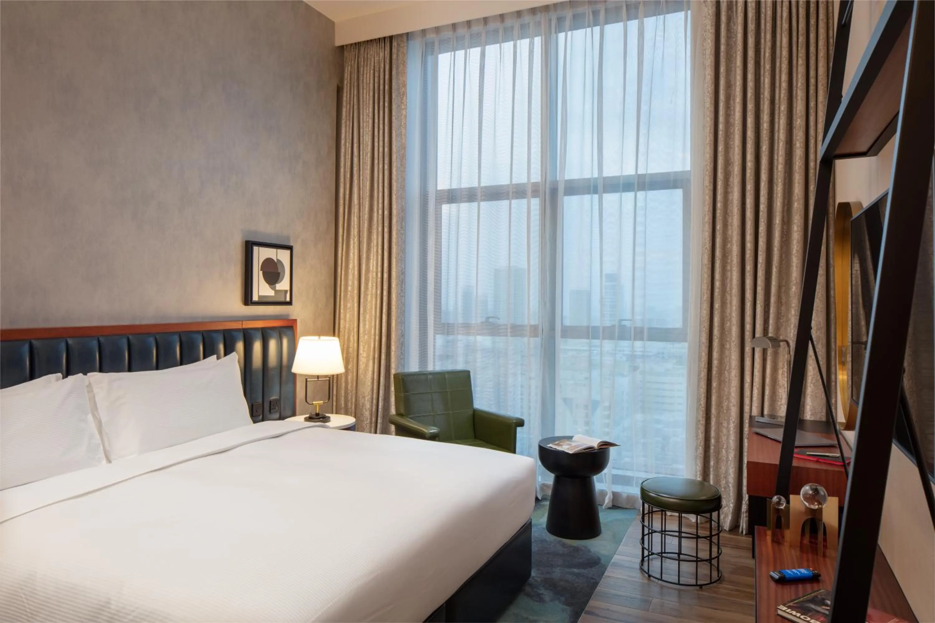 Bedroom, Bed in DoubleTree by Hilton Dubai M Square Hotel & Residences
