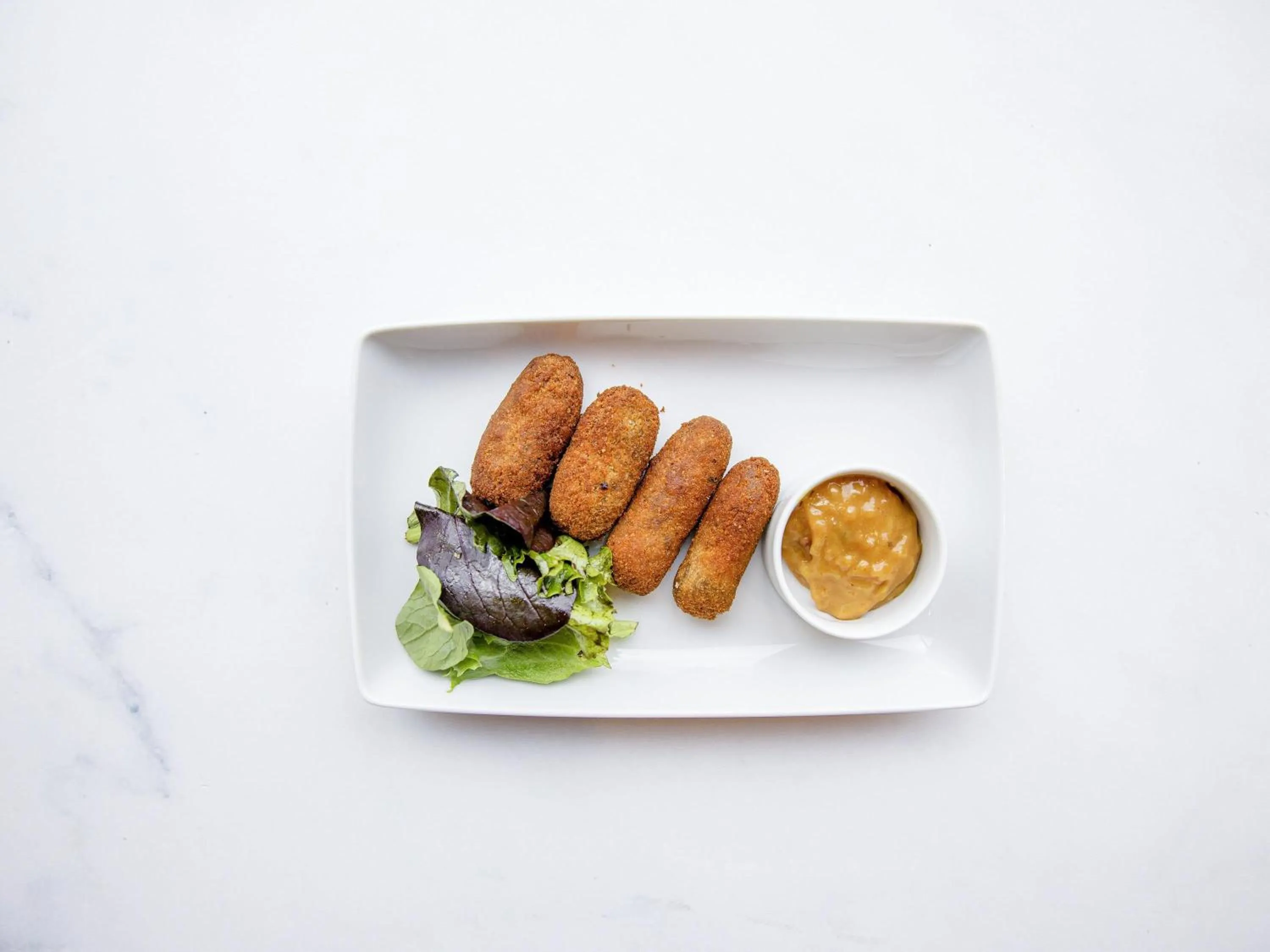 Restaurant/places to eat in Mercure Fátima