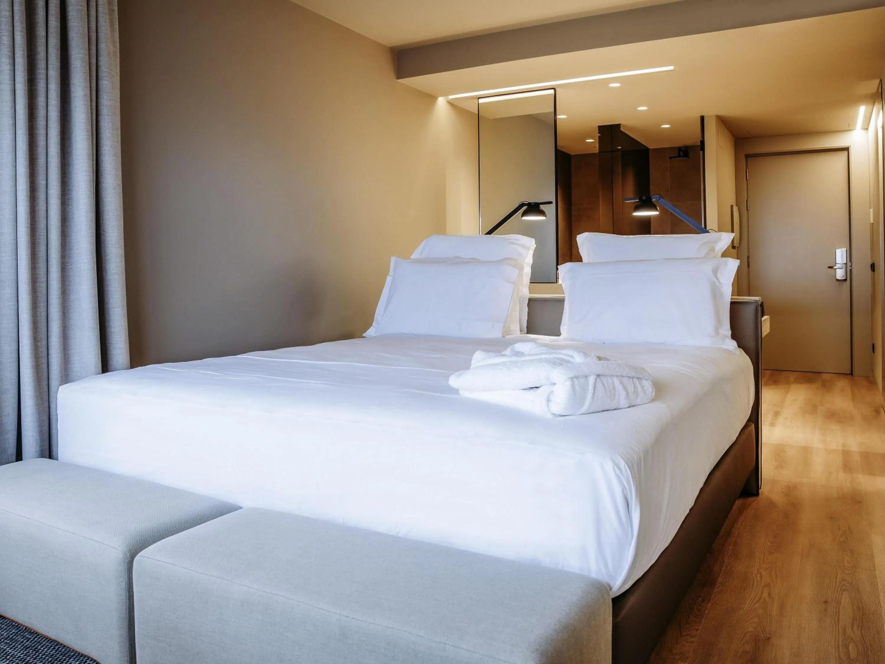 Bedroom, Bed in Mercure Fátima