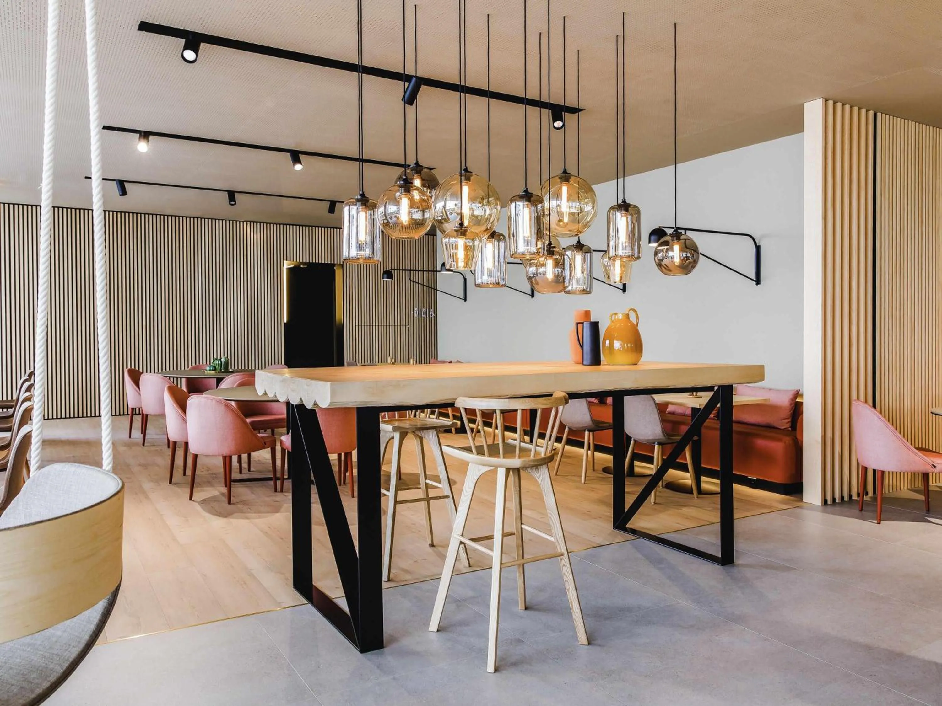 Lounge or bar in Mercure Fátima