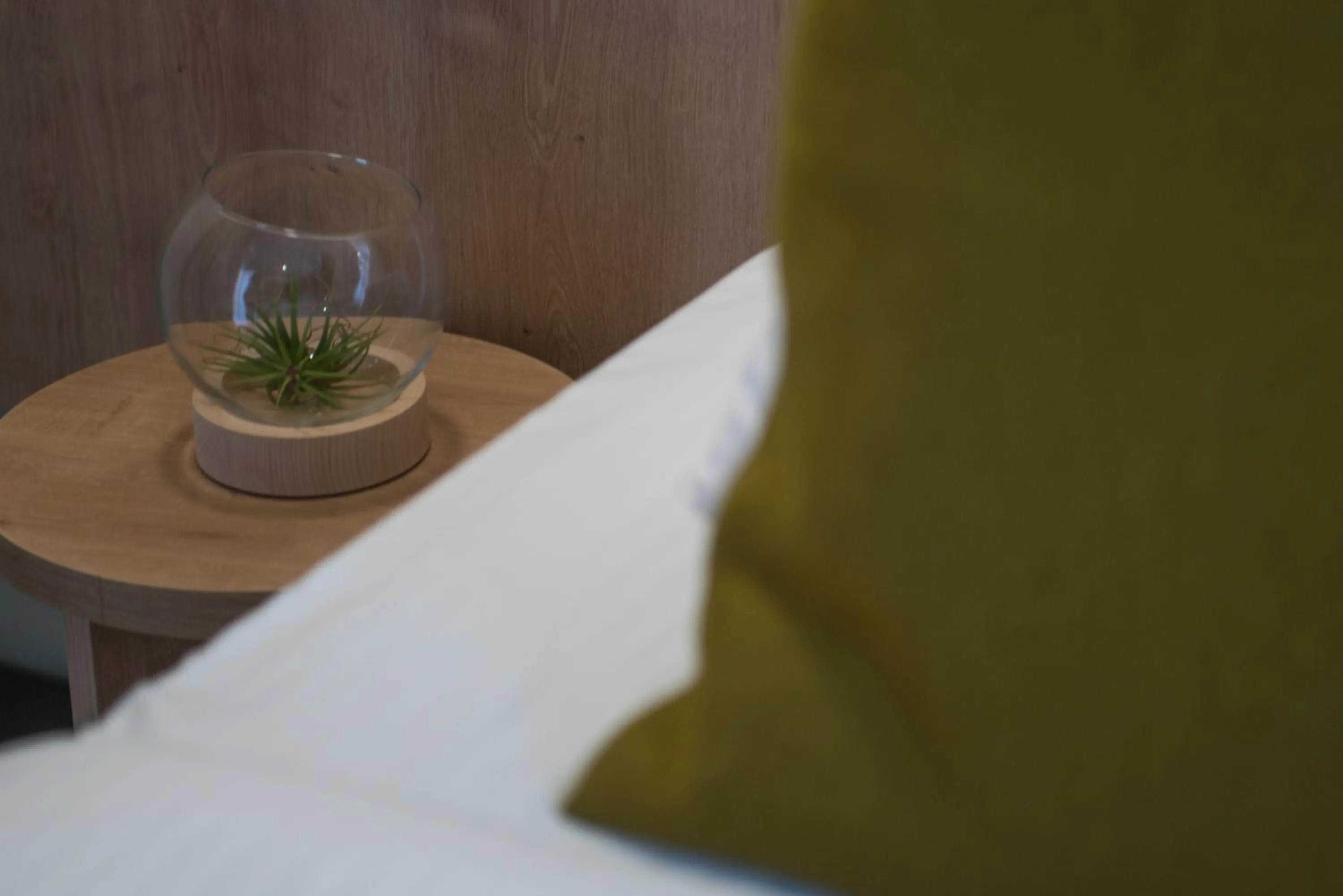 Decorative detail, Bed in Metis Urbane Living Spaces