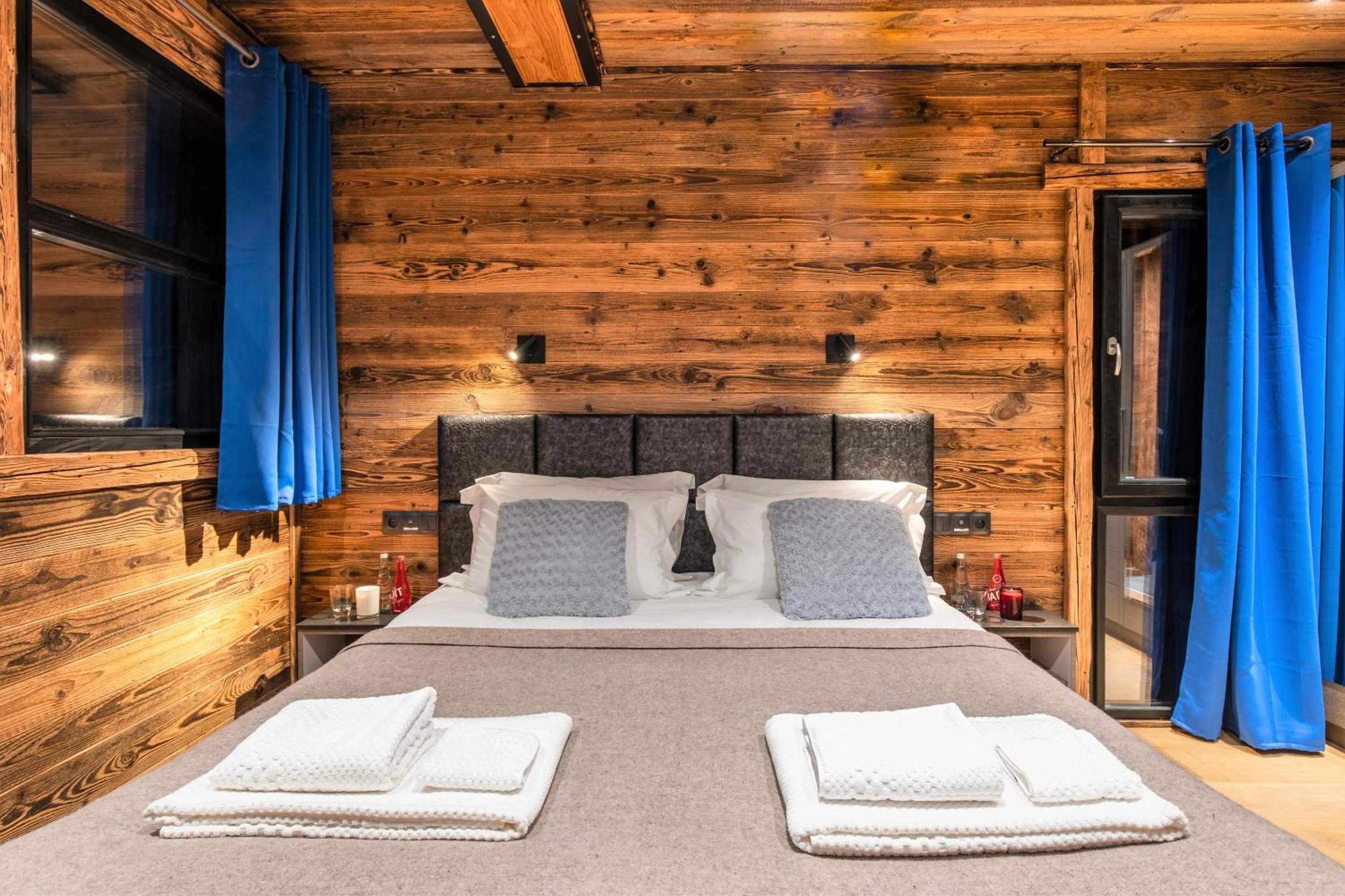 Photo of the whole room, Bed in Chalet Monts by Les Etincelles