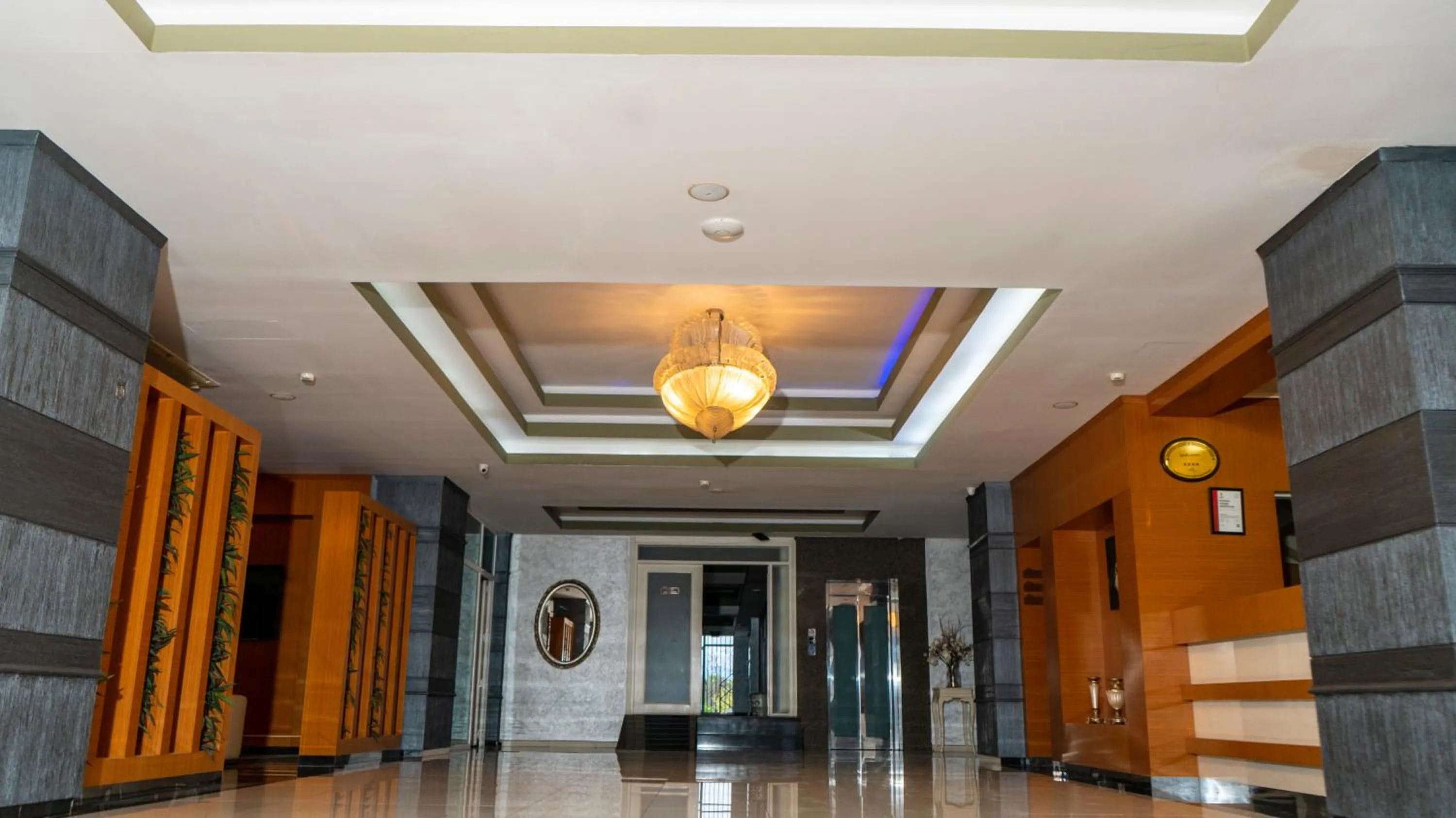 Lobby or reception in MOX Hotel Wellness & Spa