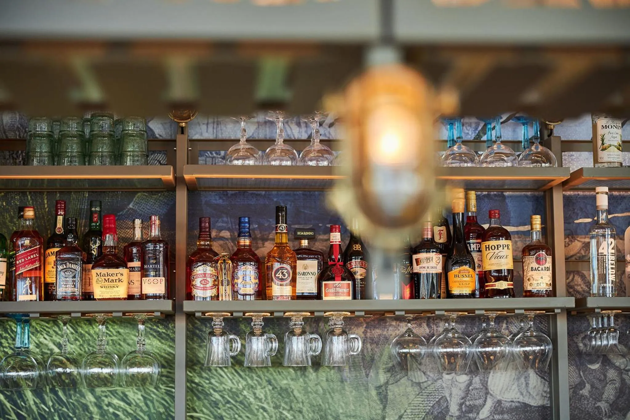 Lounge or bar in Inntel Hotels Den Haag Marina Beach