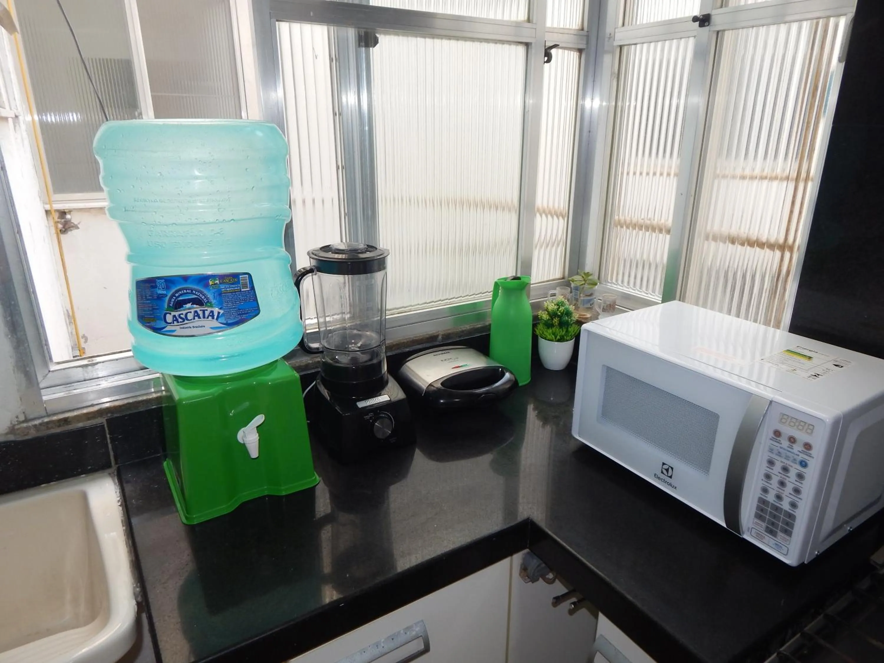 Communal kitchen in Varandas da Praia do Forte - Apartamento frente ao Mar