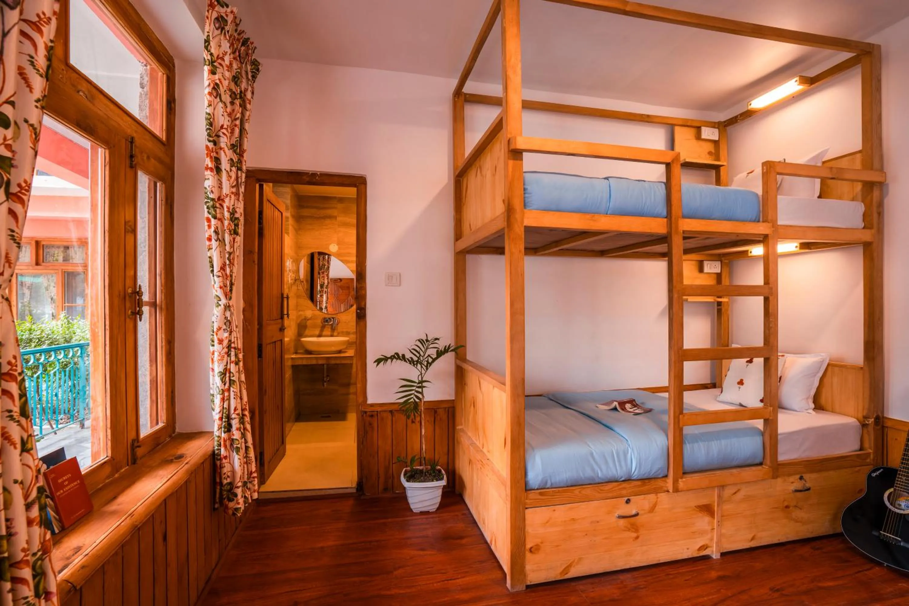bunk bed, Bed in Zen Manali by Keekoo Stays