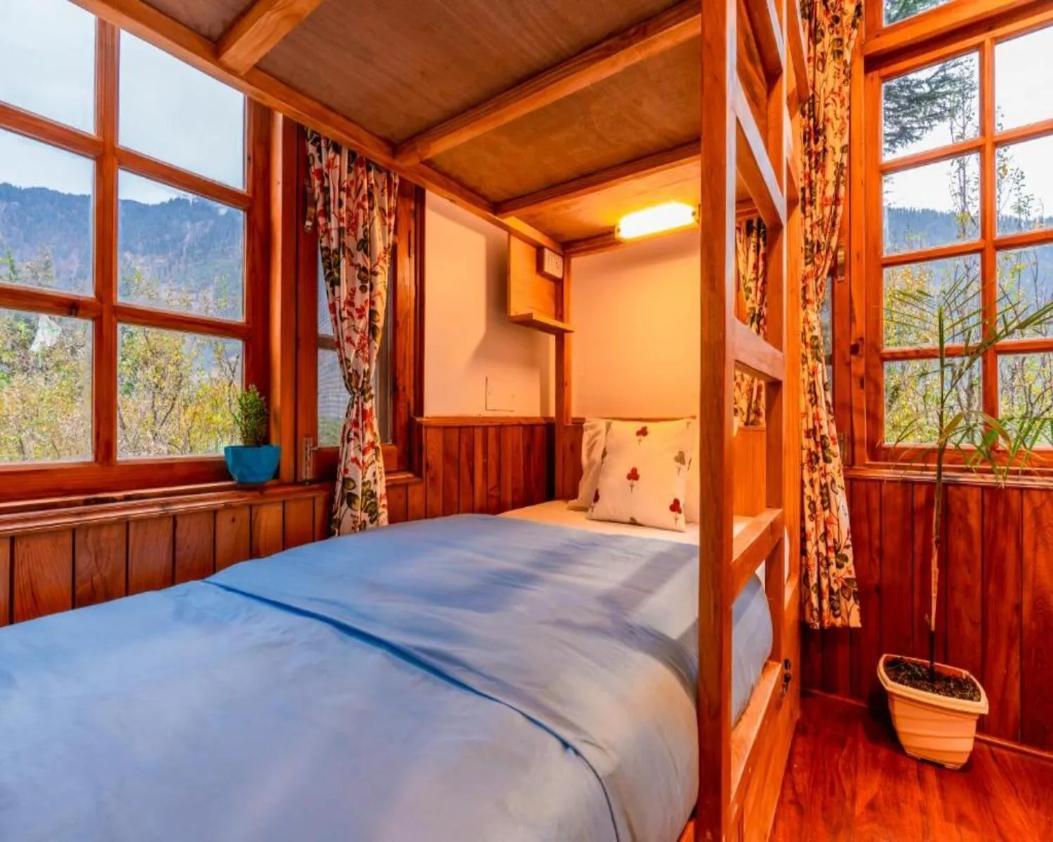 bunk bed, Bed in Zen Manali by Keekoo Stays