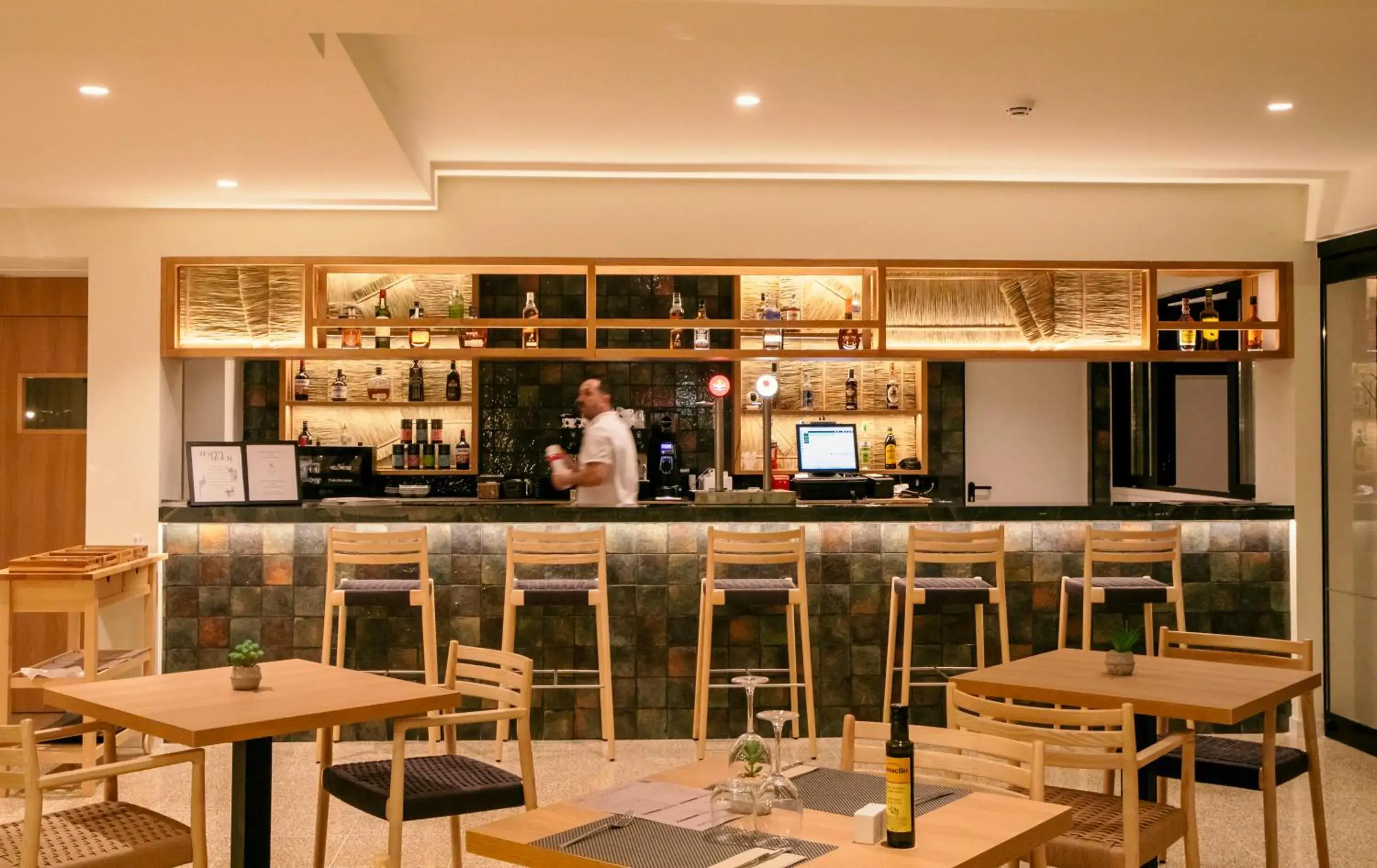 Restaurant/places to eat in Hotel Santanyi Port Restaurant/places to eat in Hotel Santanyi Port