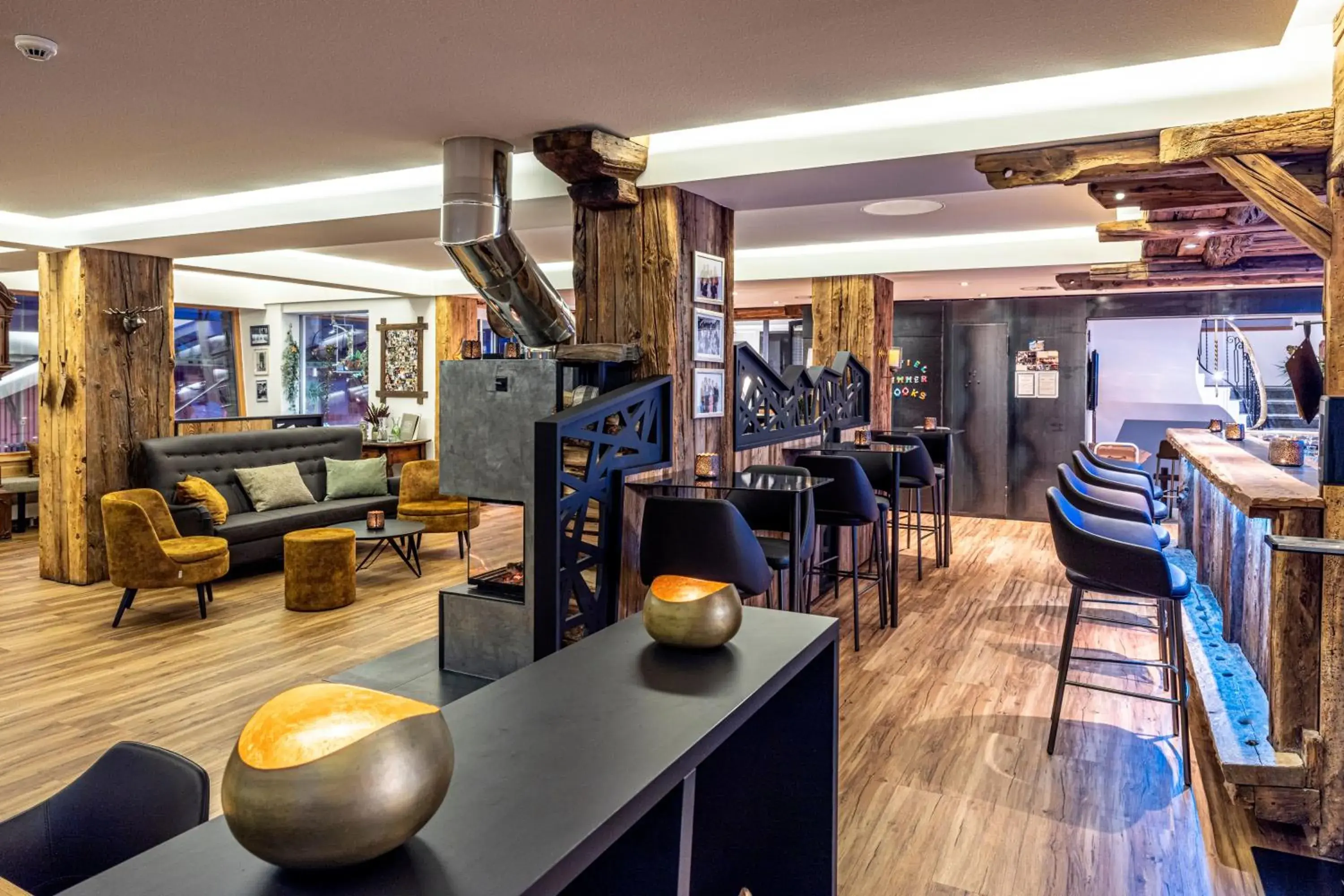 Lounge or bar in Hotel Bristol Lounge or bar in Hotel Bristol