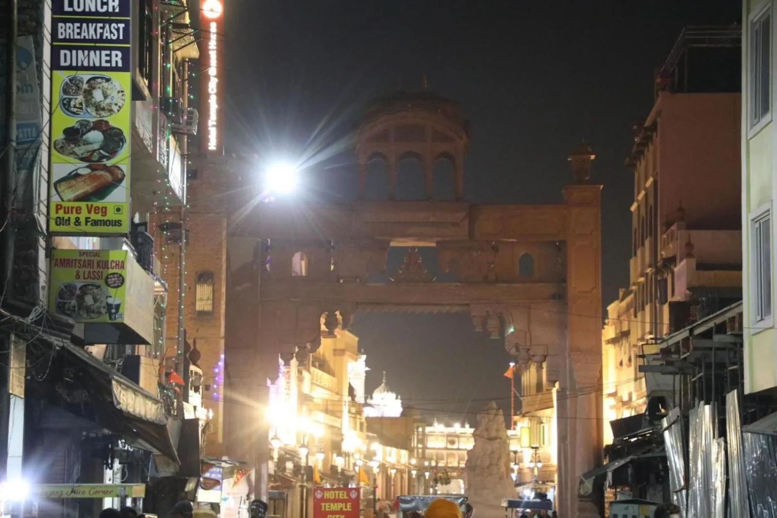 City view in Luxe Stayz Avi Inn