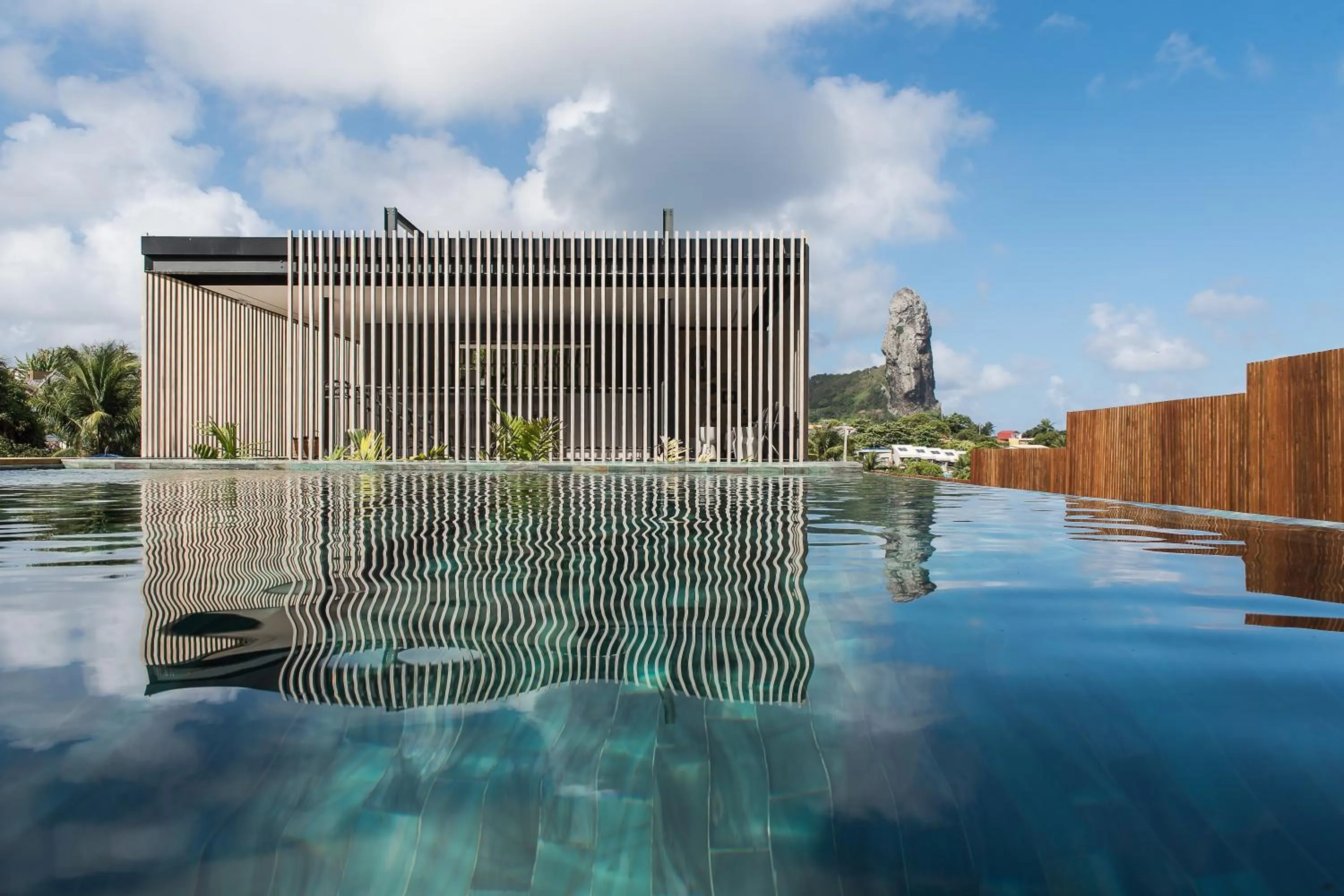 Swimming pool in Pousada Maria Flor