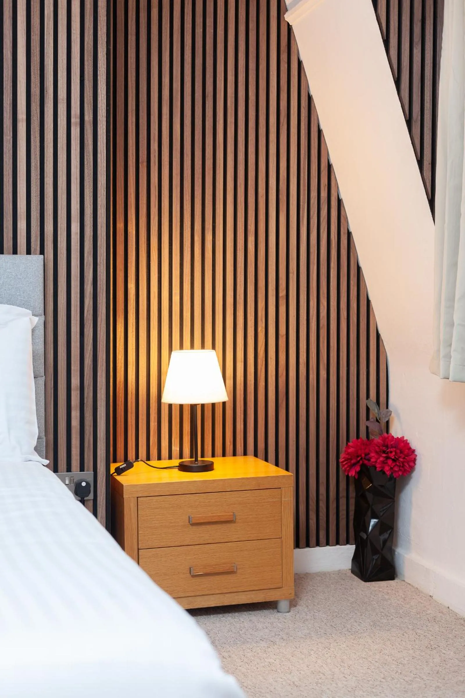 Bedroom, Bed in Argyle Apart Hotel