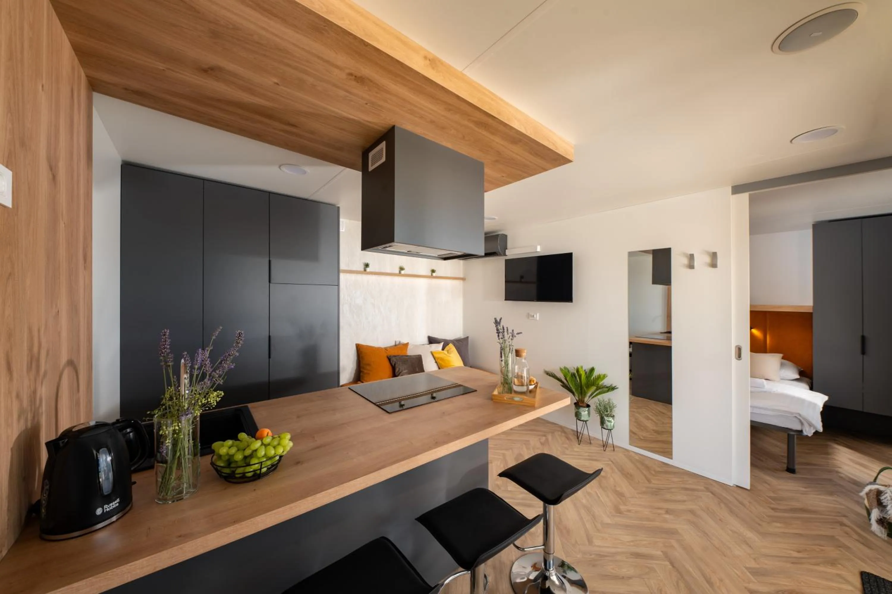 kitchen, Bed in Terra Park Phalaris