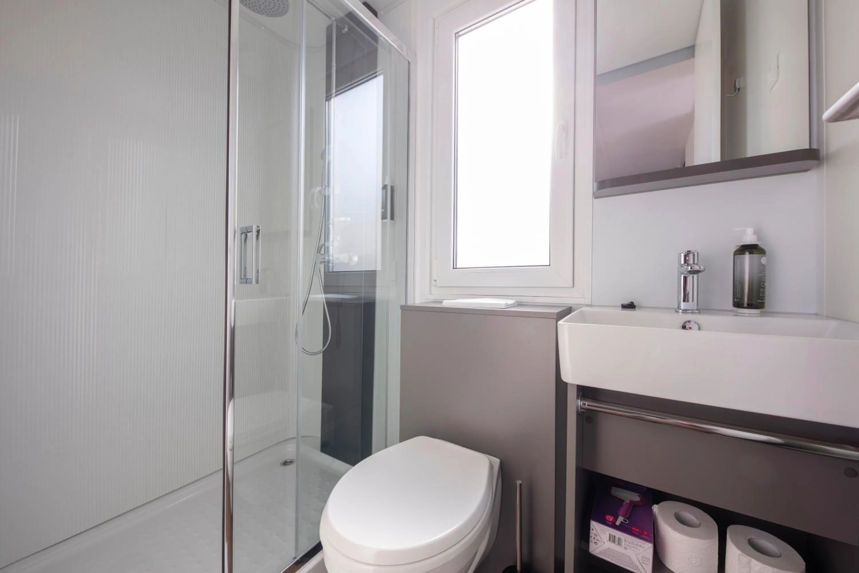 Bathroom in Terra Park Phalaris