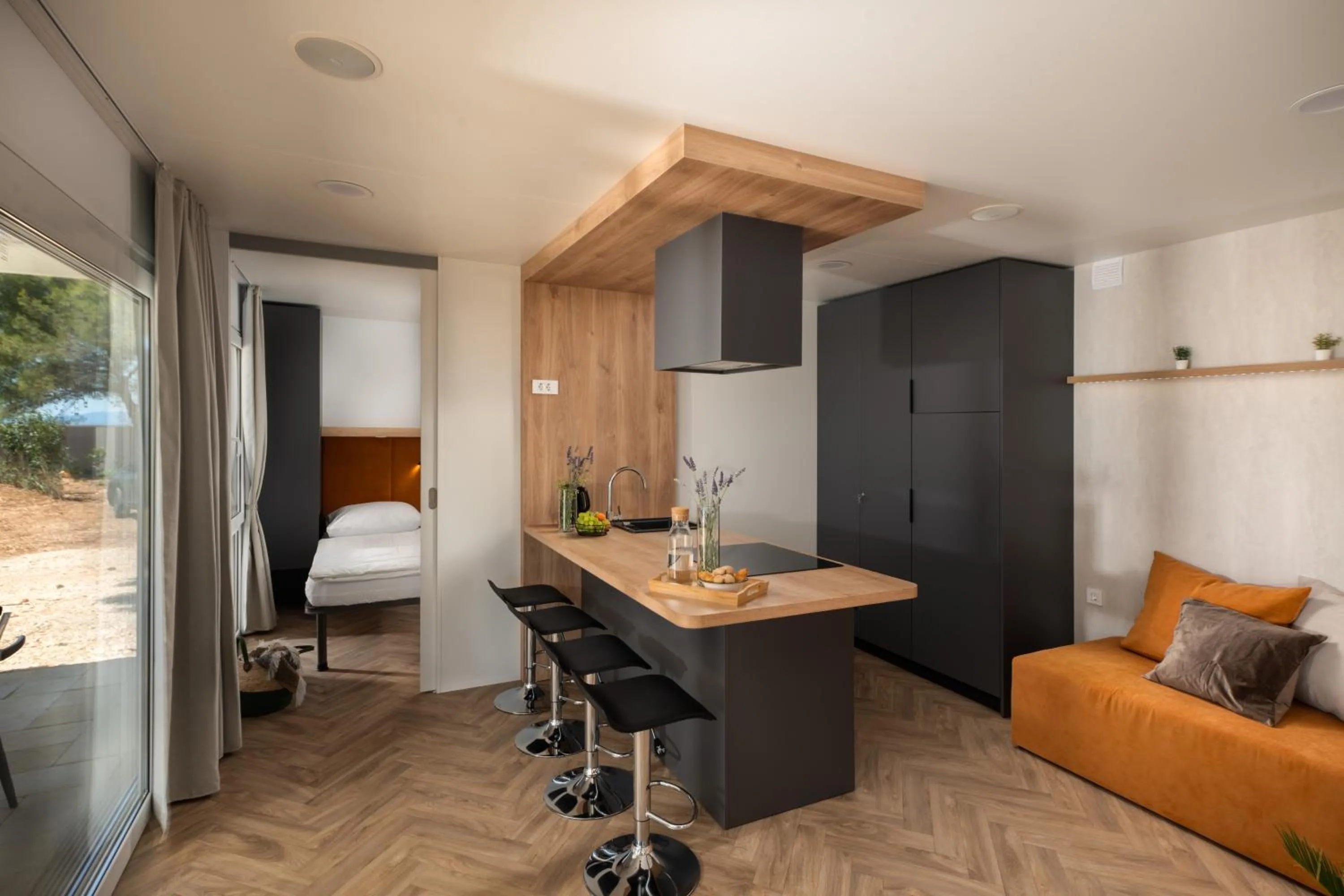 kitchen, Bed in Terra Park Phalaris