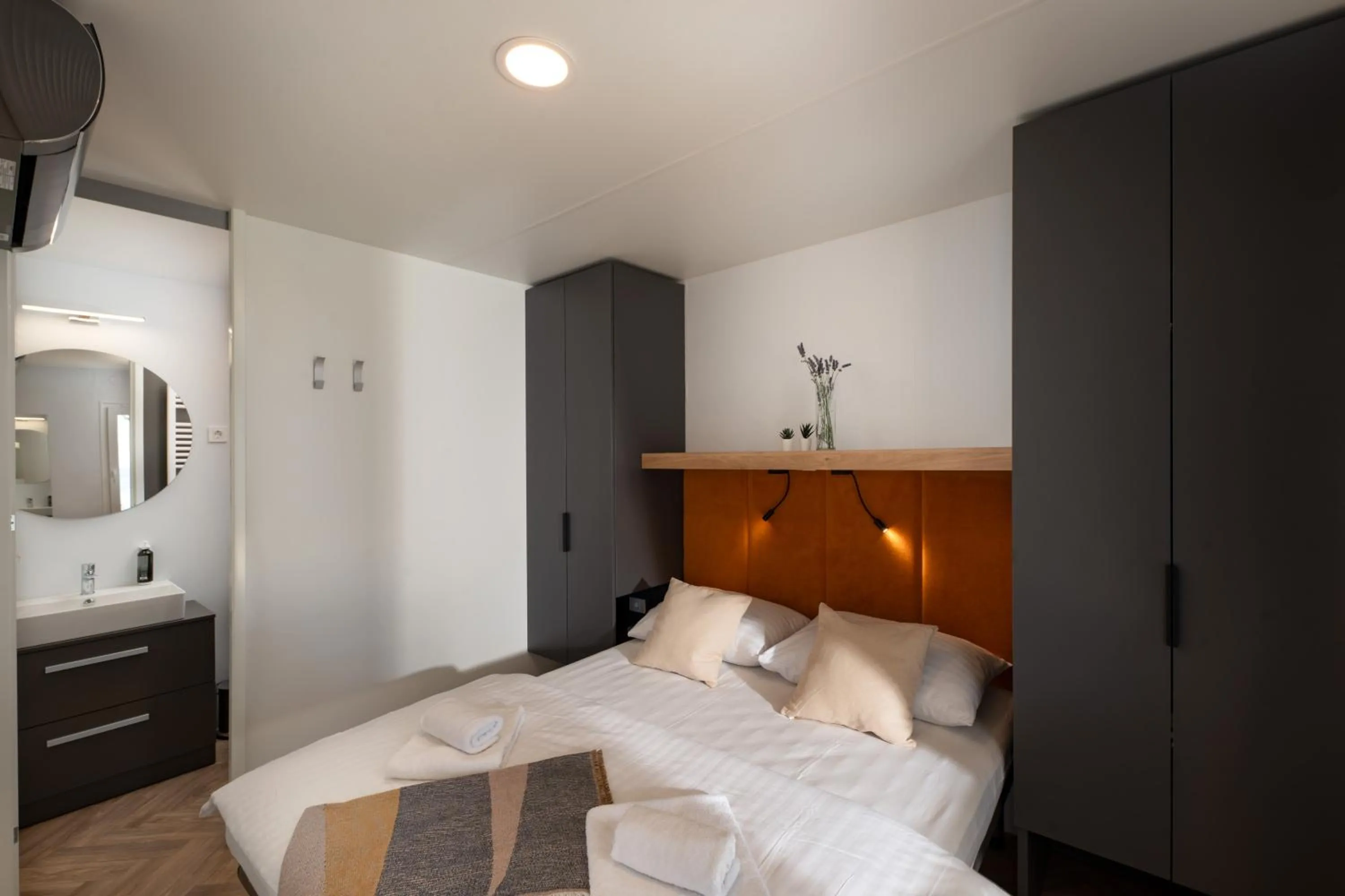 Bedroom, Bed in Terra Park Phalaris